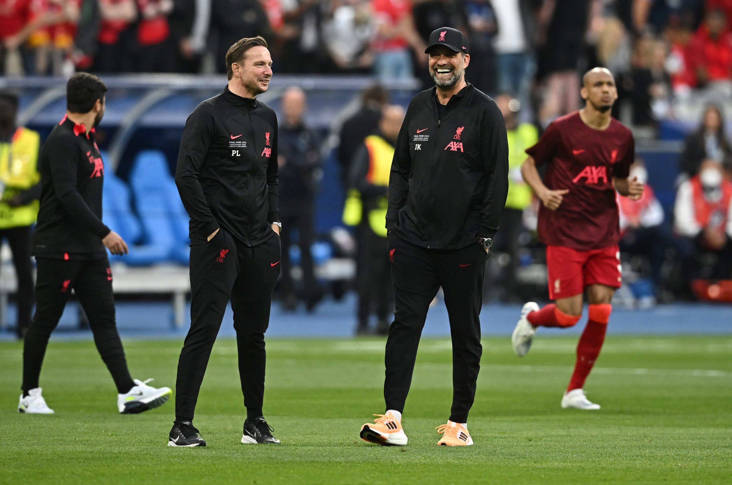 Soccer Football - Champions League Final - Liverpool v Real Madrid - Stade de France, Saint-Denis near Paris, France - May 28, 2022 Liverpool manager Juergen Klopp and assistant manager Pep Lijnders before the match REUTERS/Dylan Martinez