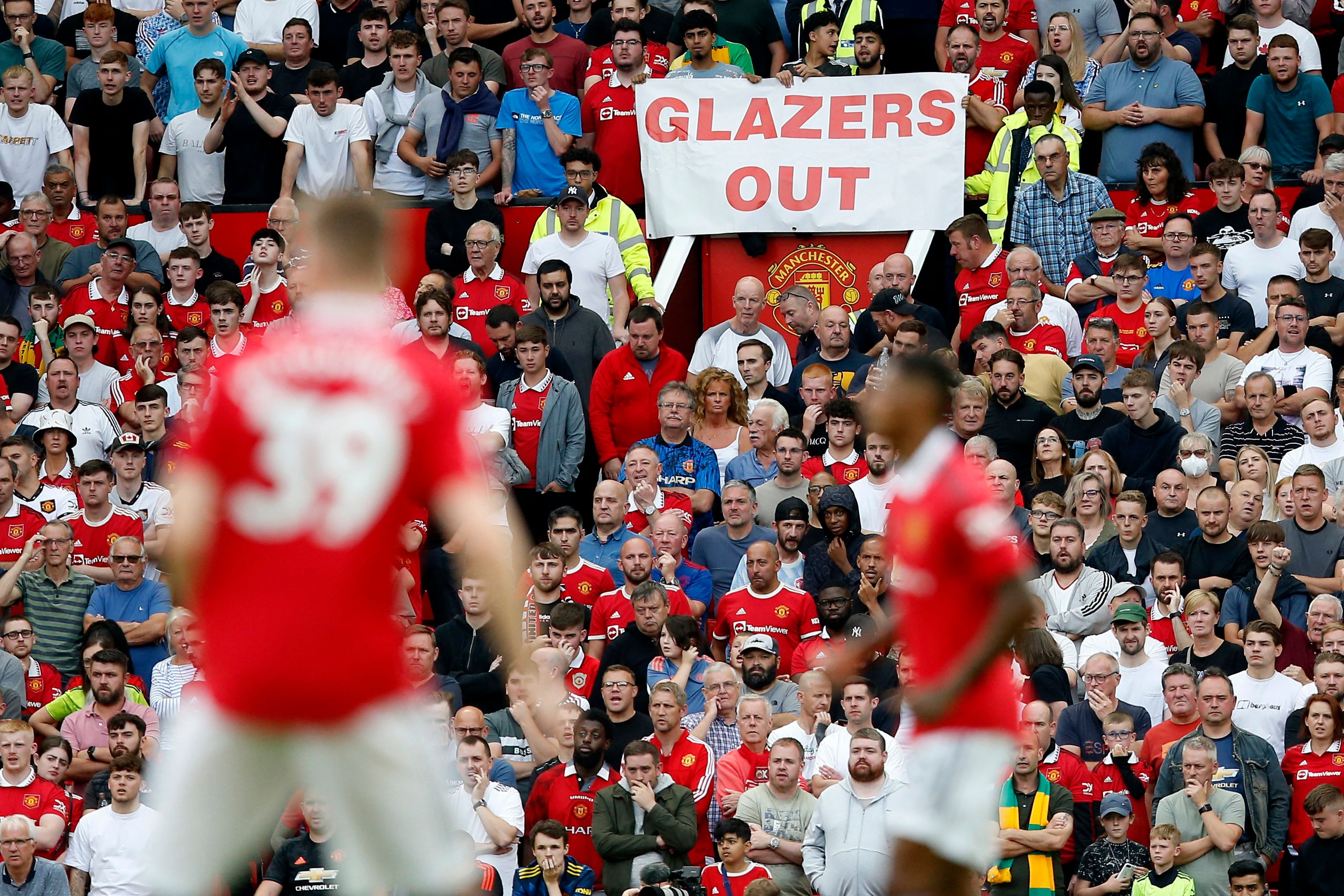 Manchester United protest against Glazer family
