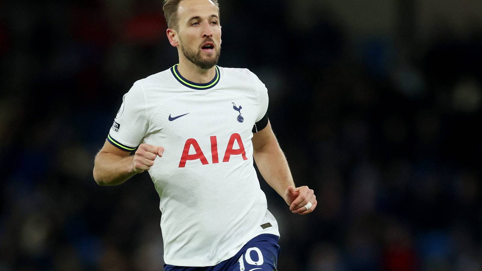Man United could find RVP 2.0 in Harry Kane