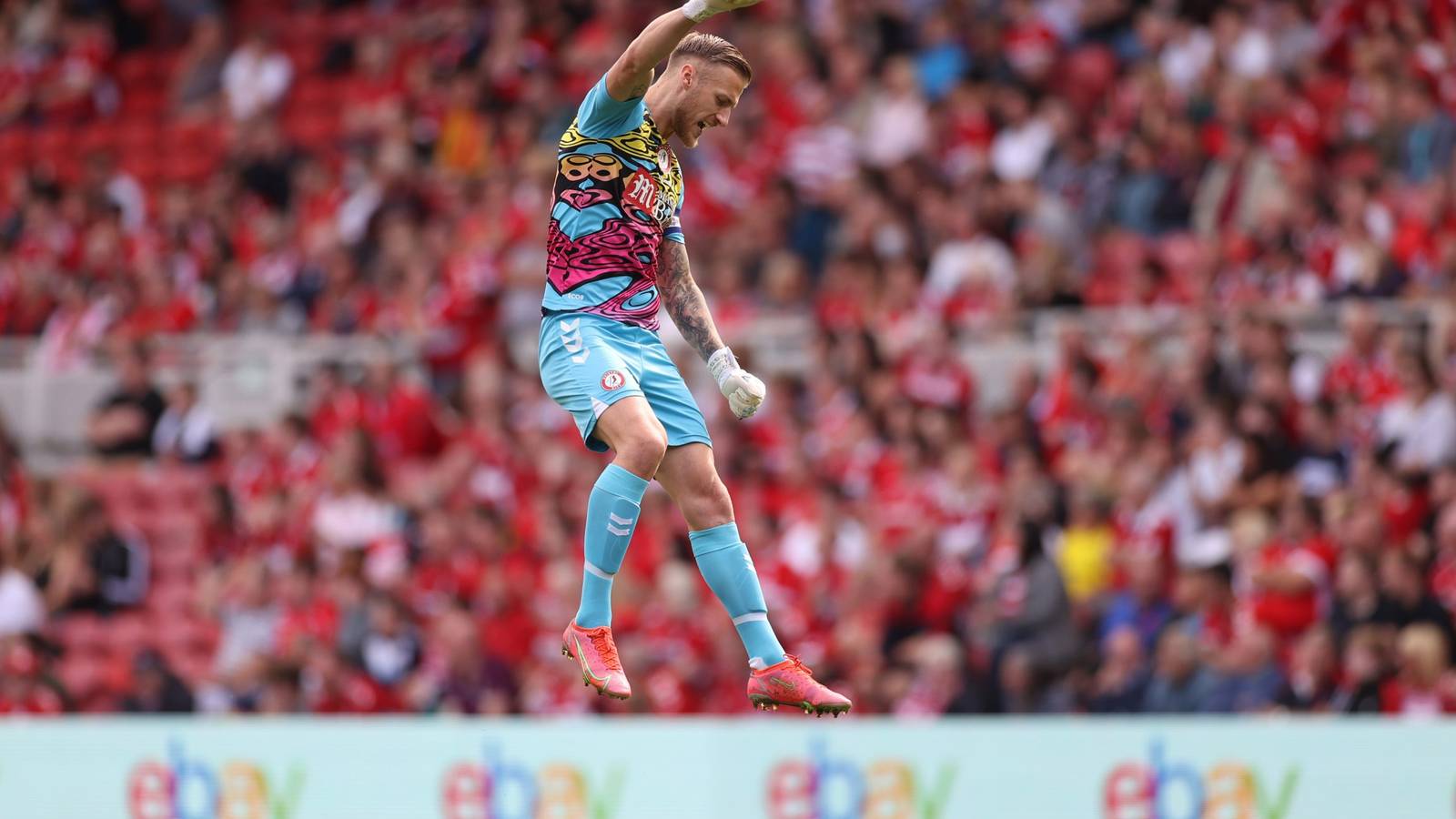 Wolves plotting move for Daniel Bentley