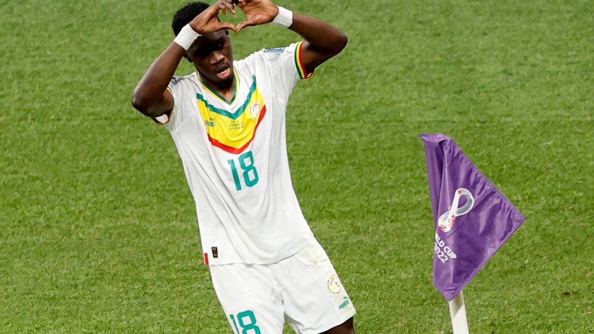 Aston Villa interested in deal to sign Ismaila Sarr from Watford