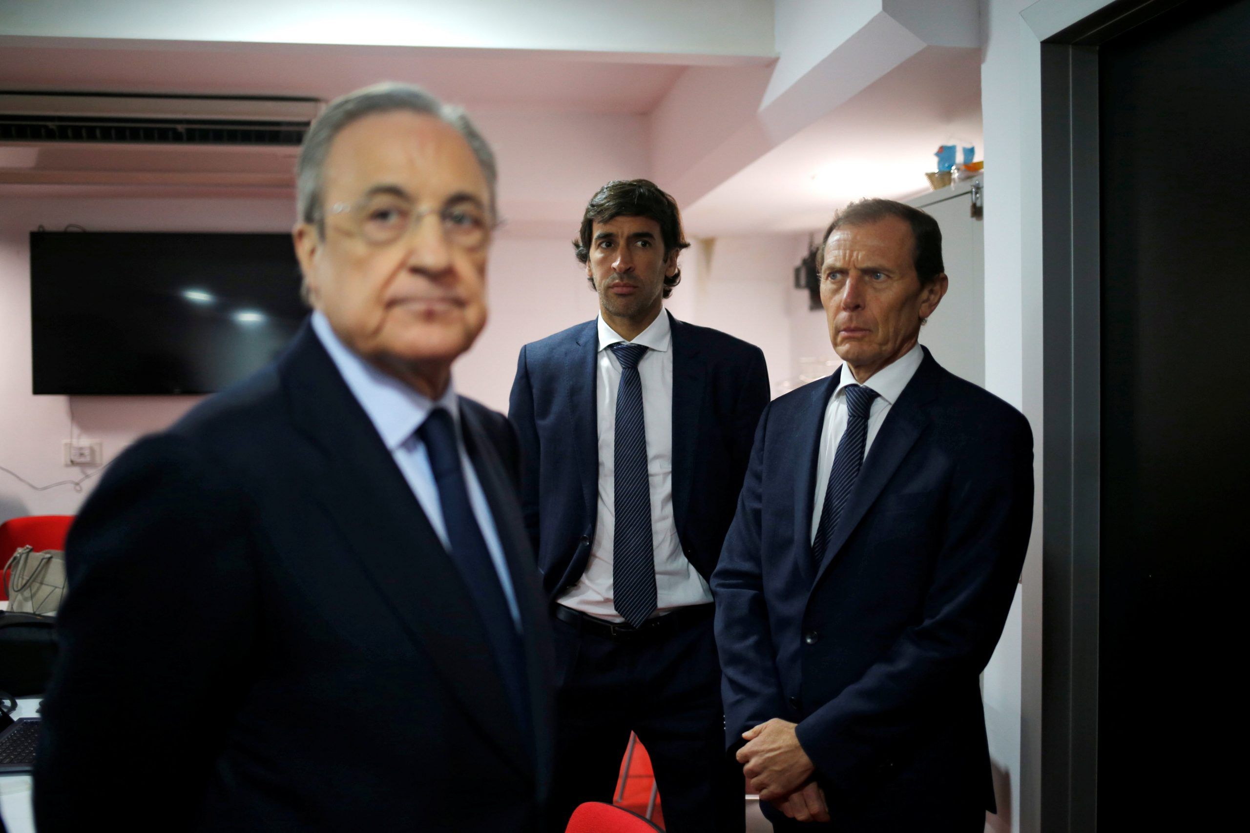 Real Madrid president Florentino Perez, former Real Madrid footballer Raul Gonzalez and Real Madrid Director of Institutional Relations Emilio Butragueno attend the wake of Spanish footballer Jose Antonio Reyes, who died aged 35 in a traffic accident, at Ramon Sanchez-Pizjuan stadium in Seville, Spain, June 2, 2019. REUTERS/Jon Nazca