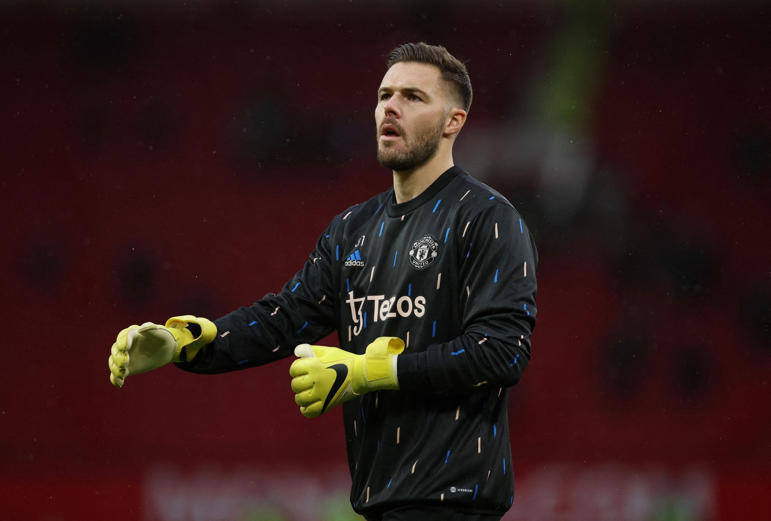Rangers eyeing move to sign English goalkeeper