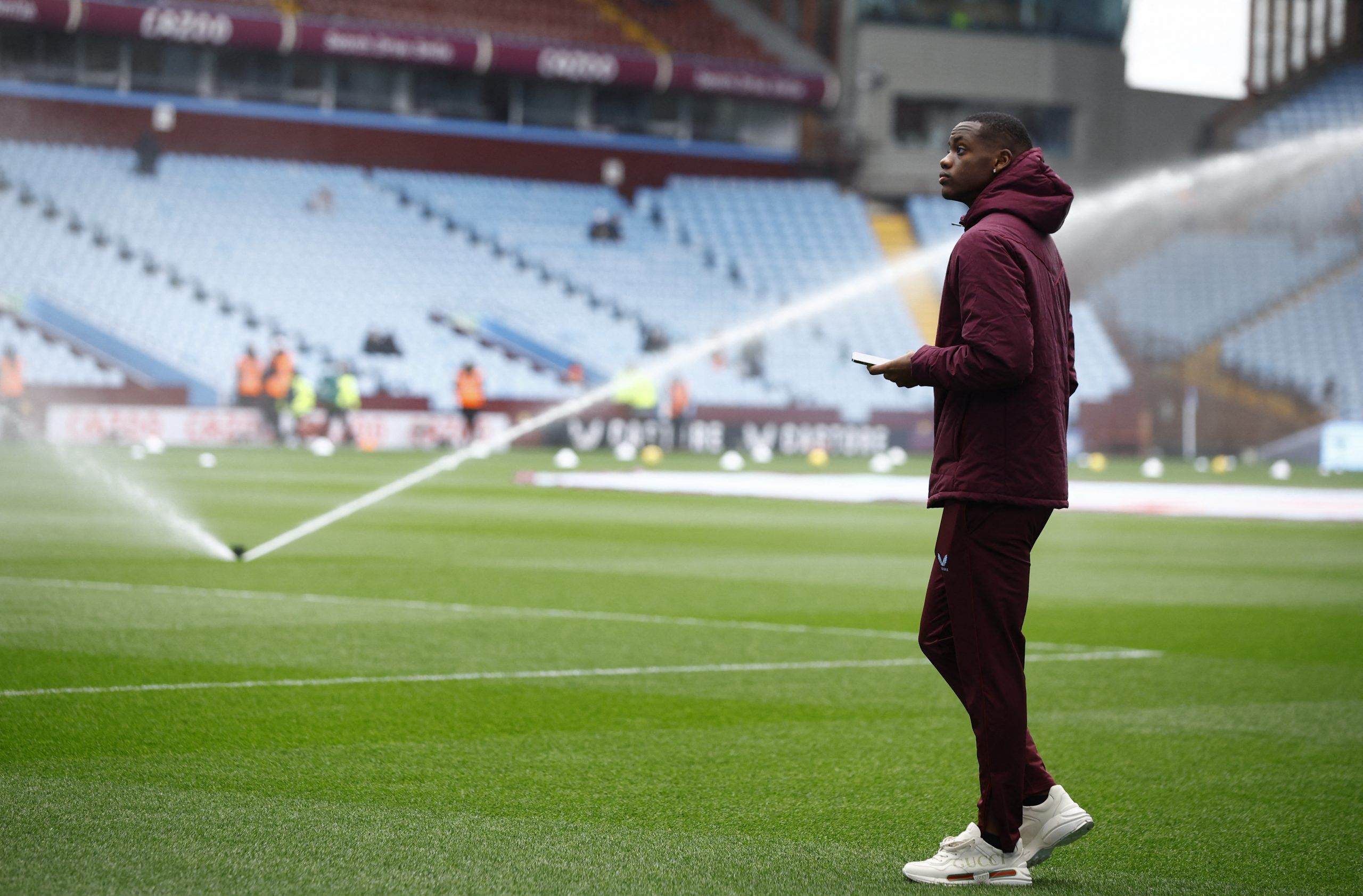 Aston Villa’S Bold Decision: Martinez Loan Bid From Man United Rejected (Paper Talk) - 3e81r98