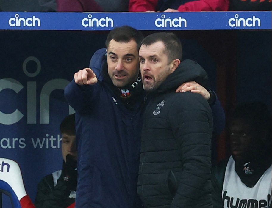 Soccer Football - FA Cup Third Round - Crystal Palace v Southampton - Selhurst Park, London, Britain - January 7, 2023 Southampton manager Nathan Jones with assistant coach Ruben Selles react Action Images via Reuters/Paul Childs