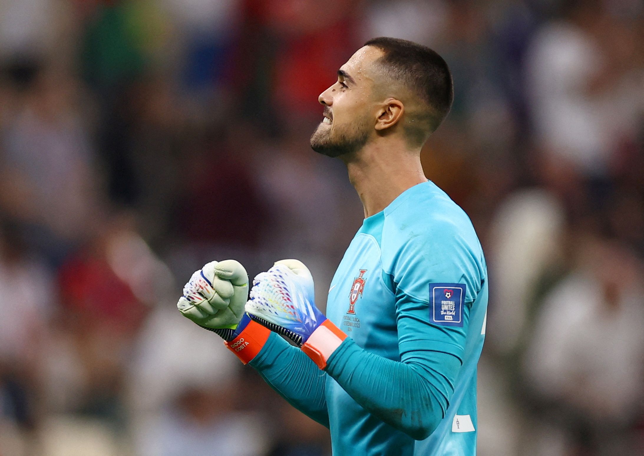 Man United eye swoop for Diogo Costa