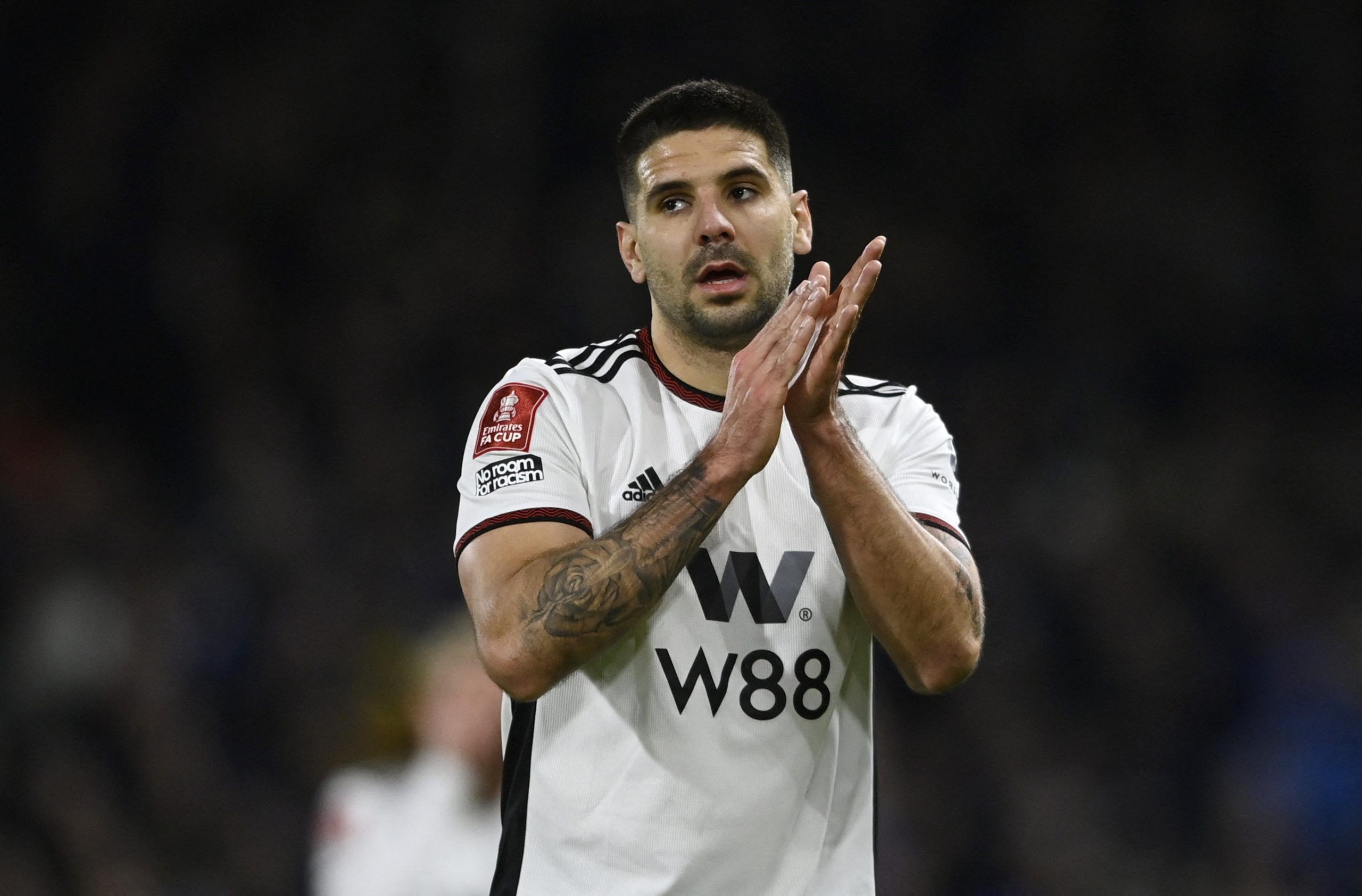 Soccer Football - FA Cup - Fifth Round - Fulham v Leeds United - Craven Cottage, London, Britain - February 28, 2023 Fulham's Aleksandar Mitrovic applauds fans as he is being substituted REUTERS/Tony Obrien