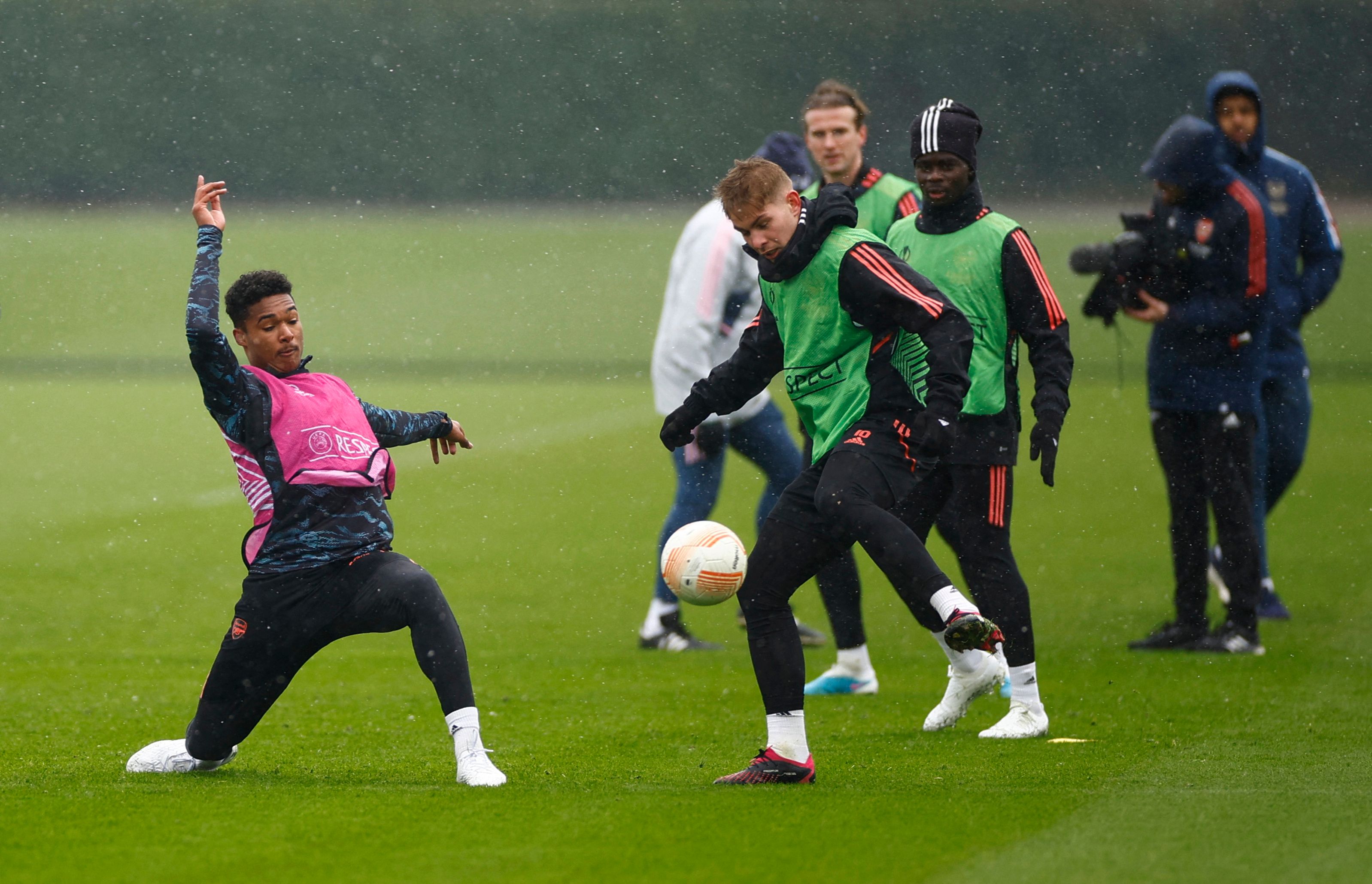 Arsenal's Emile Smith Rowe and Reuell Walters during training