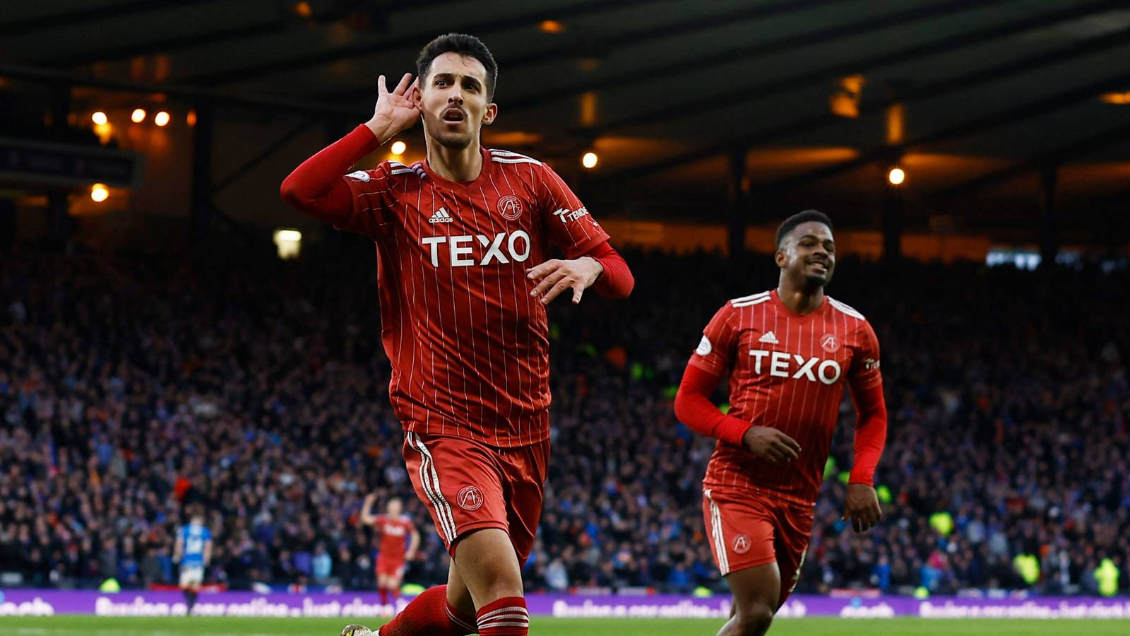 Southampton: Saints preparing Miovski bid