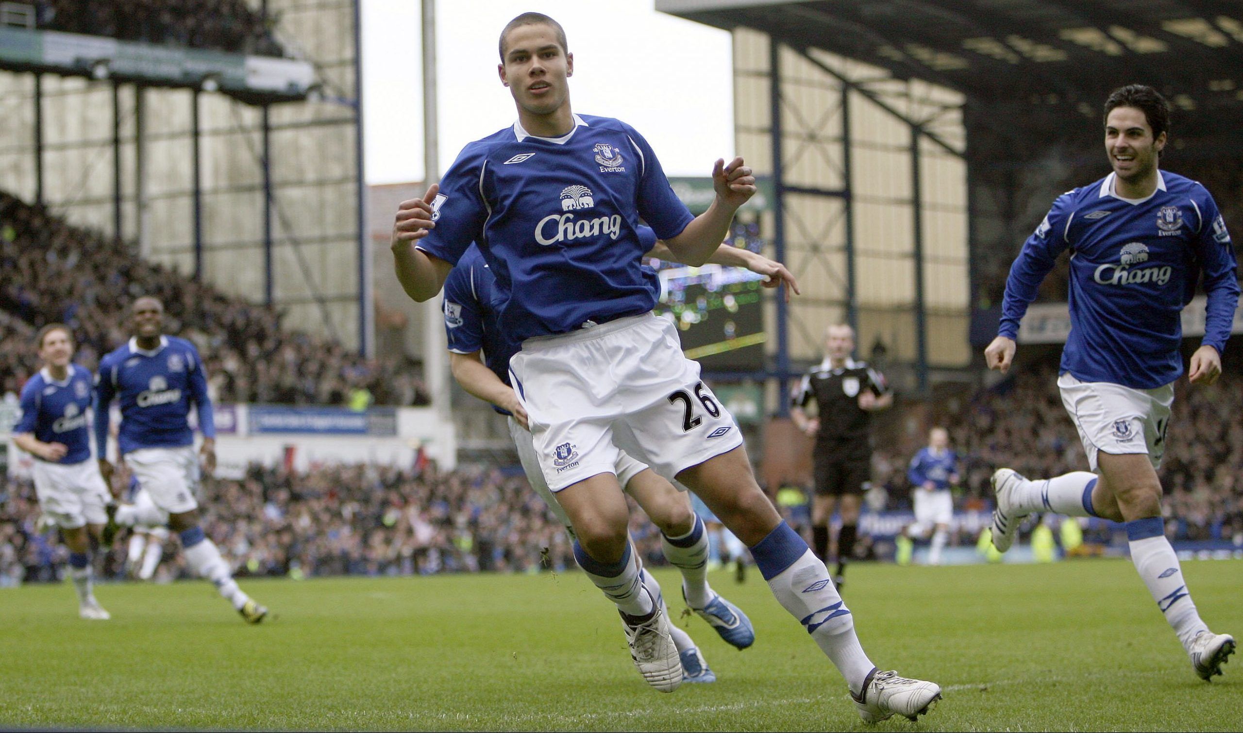 Football - Everton v Aston Villa FA Cup Fifth Round - Goodison Park - 15/2/09 
Jack Rodwell celebrates scoring the first goal for Everton 
Mandatory Credit: Action Images / Carl Recine 
Livepic