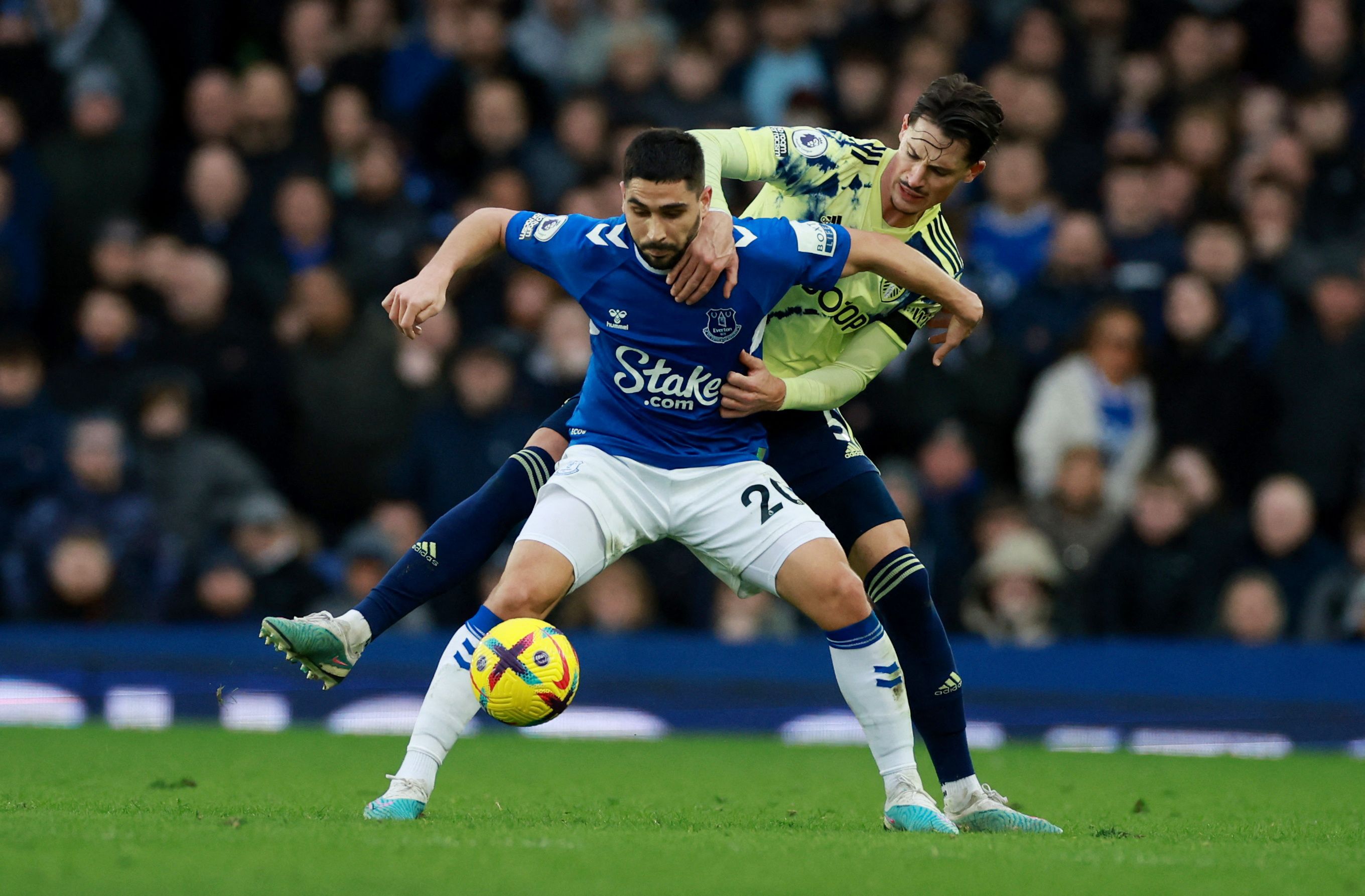 neal-maupay-everton-wages-burners-opinion-premier-league