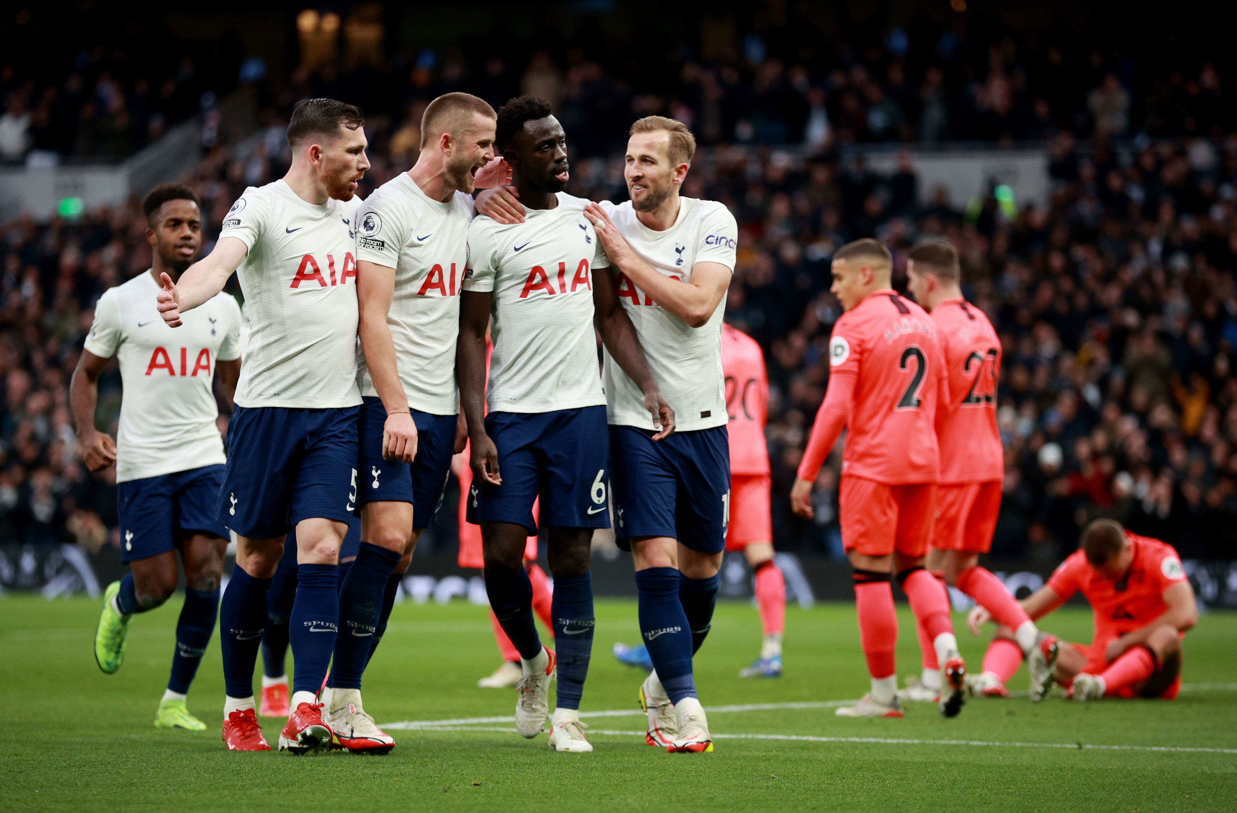 Tottenham Hotspur's Davinson Sanchez celebrates scoring their second goal with Eric Dier, Harry Kane and Pierre-Emile Hojbjerg 