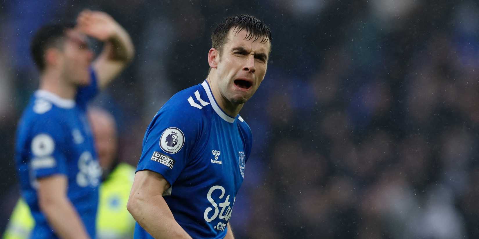 seamus-coleman-everton-daniel-amokachi-trophy-david-moyes