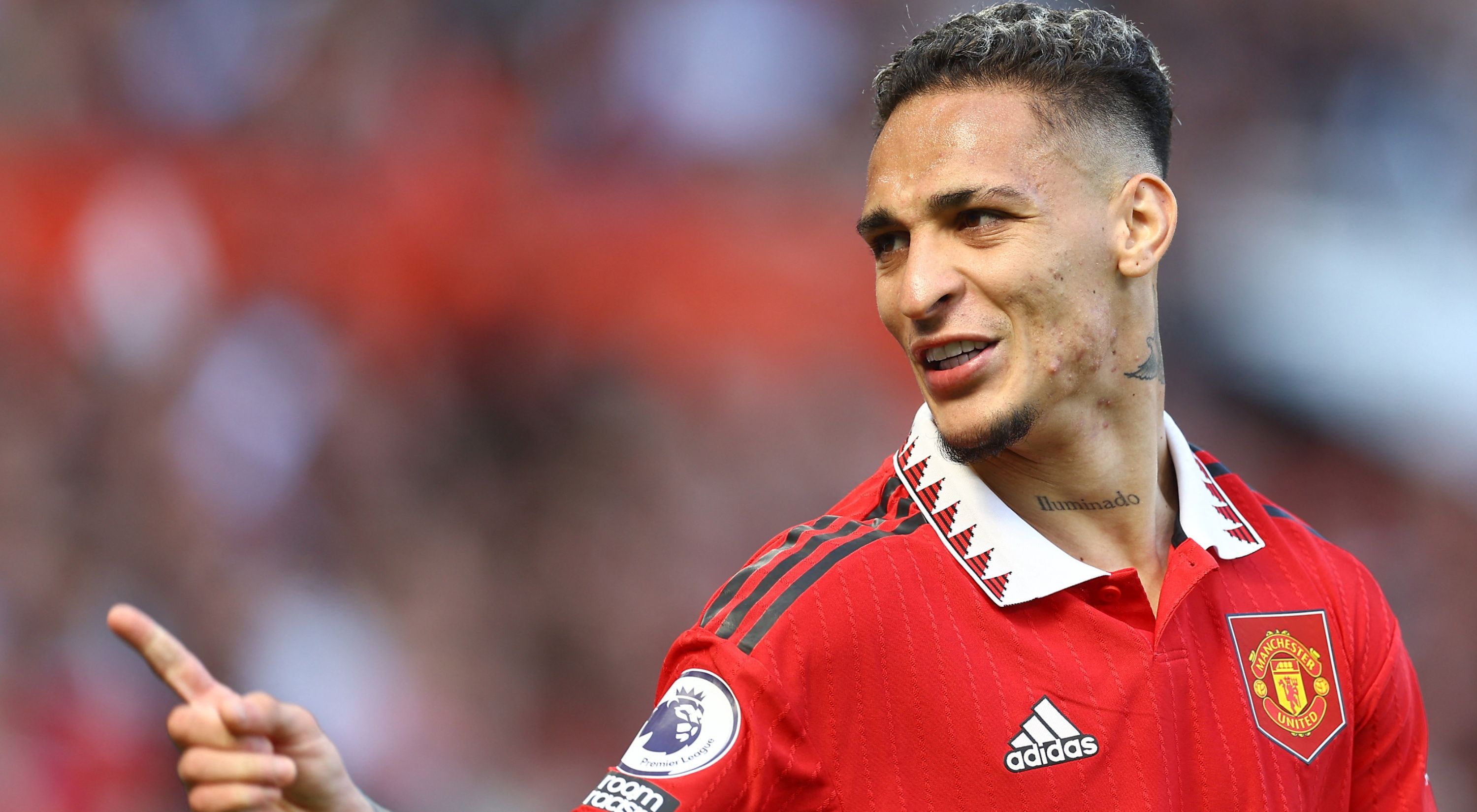 200k-p-w-man-united-ace-slammed-amid-viral-image