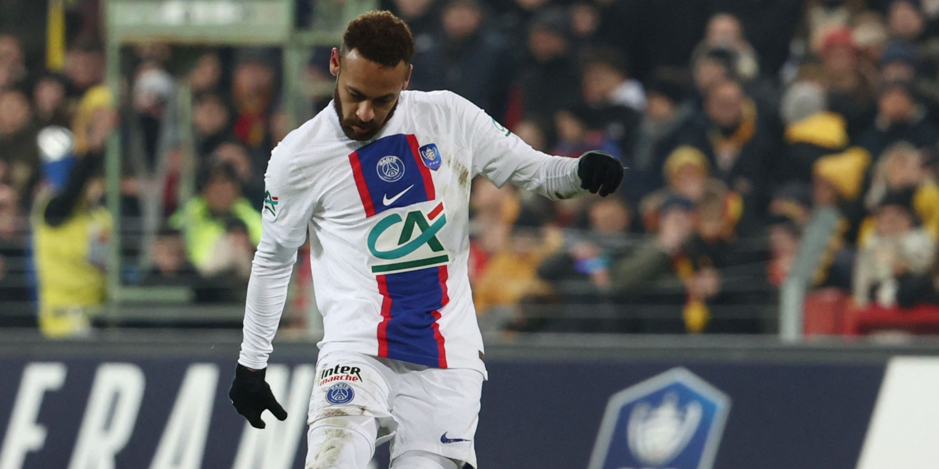 Man Utd: Neymar move depends on ownership situation