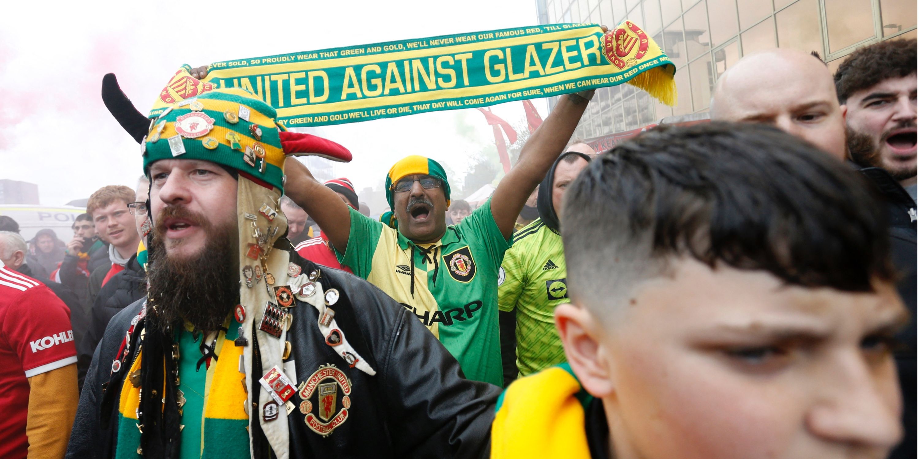 scarf-glazer-protest-man-united