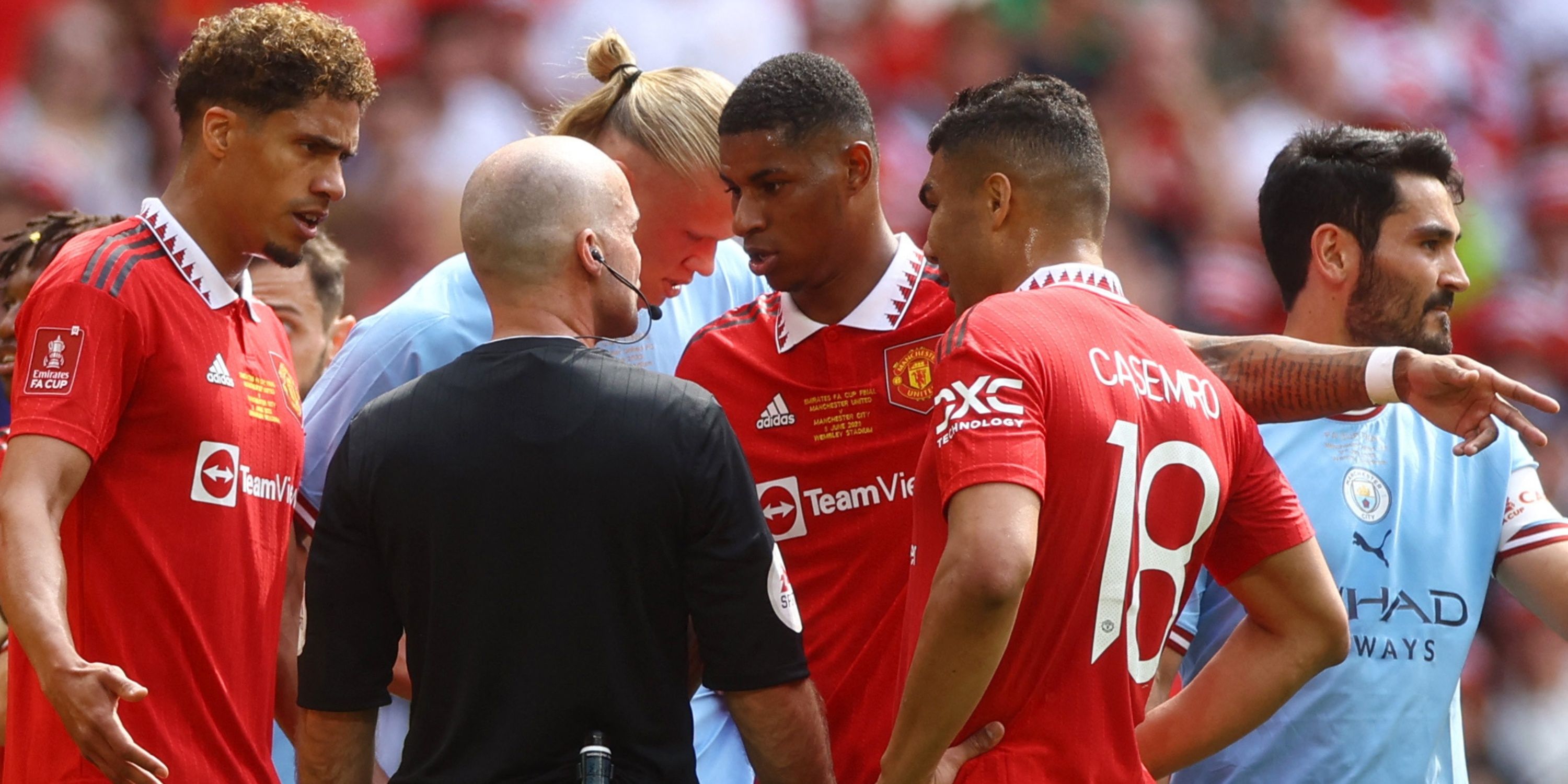 Casemiro on X: ⚽️ IT'S MATCHDAY! ⚔️ Come on, United! 🔴 @LCFC 🆚 @ManUtd  🏟️ King Power Stadium 🇧🇷 16:00