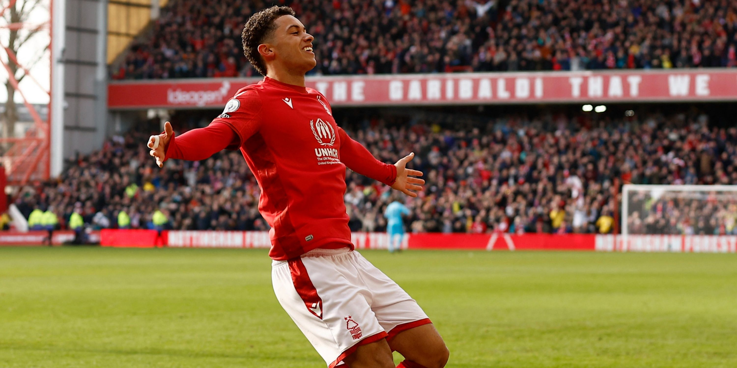 Brennan Johnson celebrates with Nottingham Forest