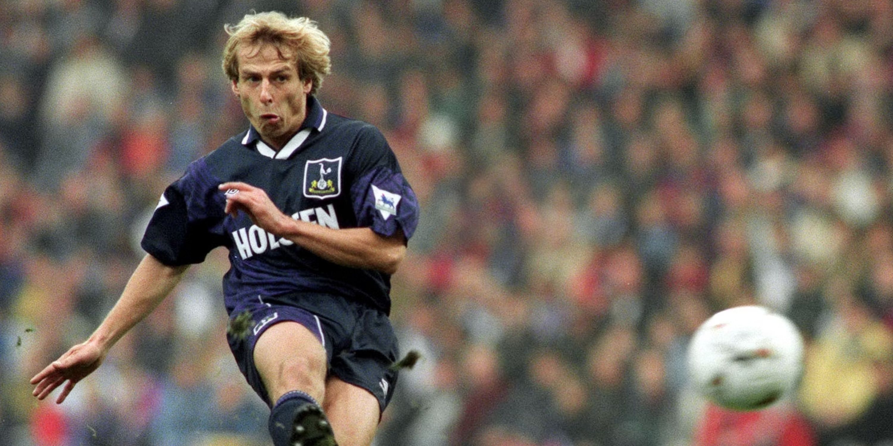 Top 10 Spurs Kits Of The Premier League Era - Ranked