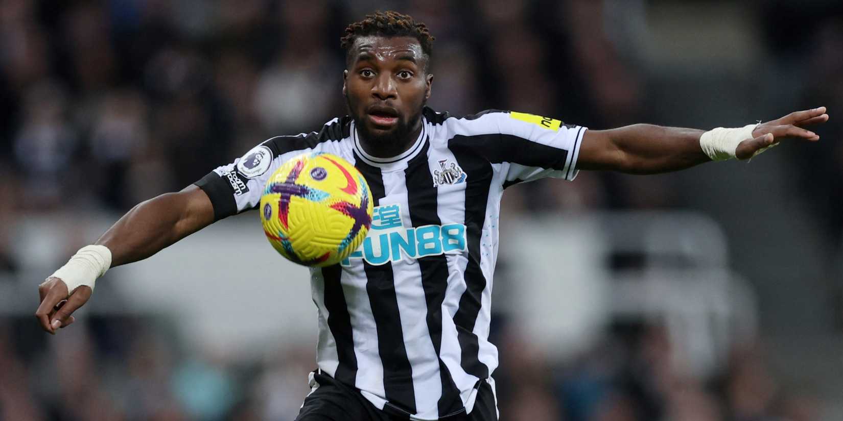 saint-maximin-newcastle-premier-league-everton-transfers