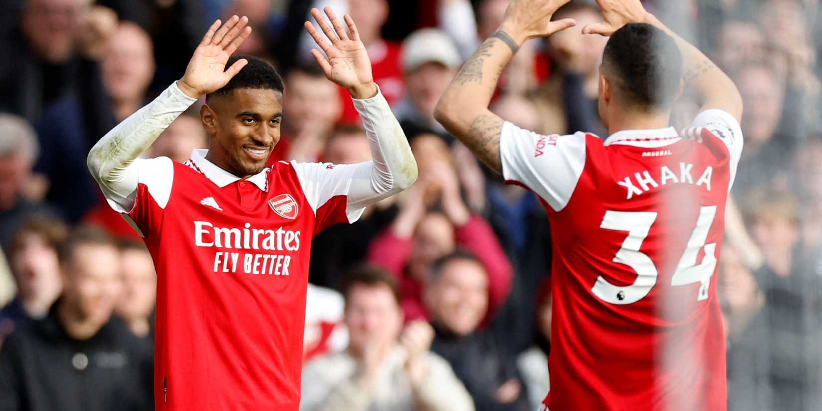 Ex-jogador do Arsenal, Reese Nelson.