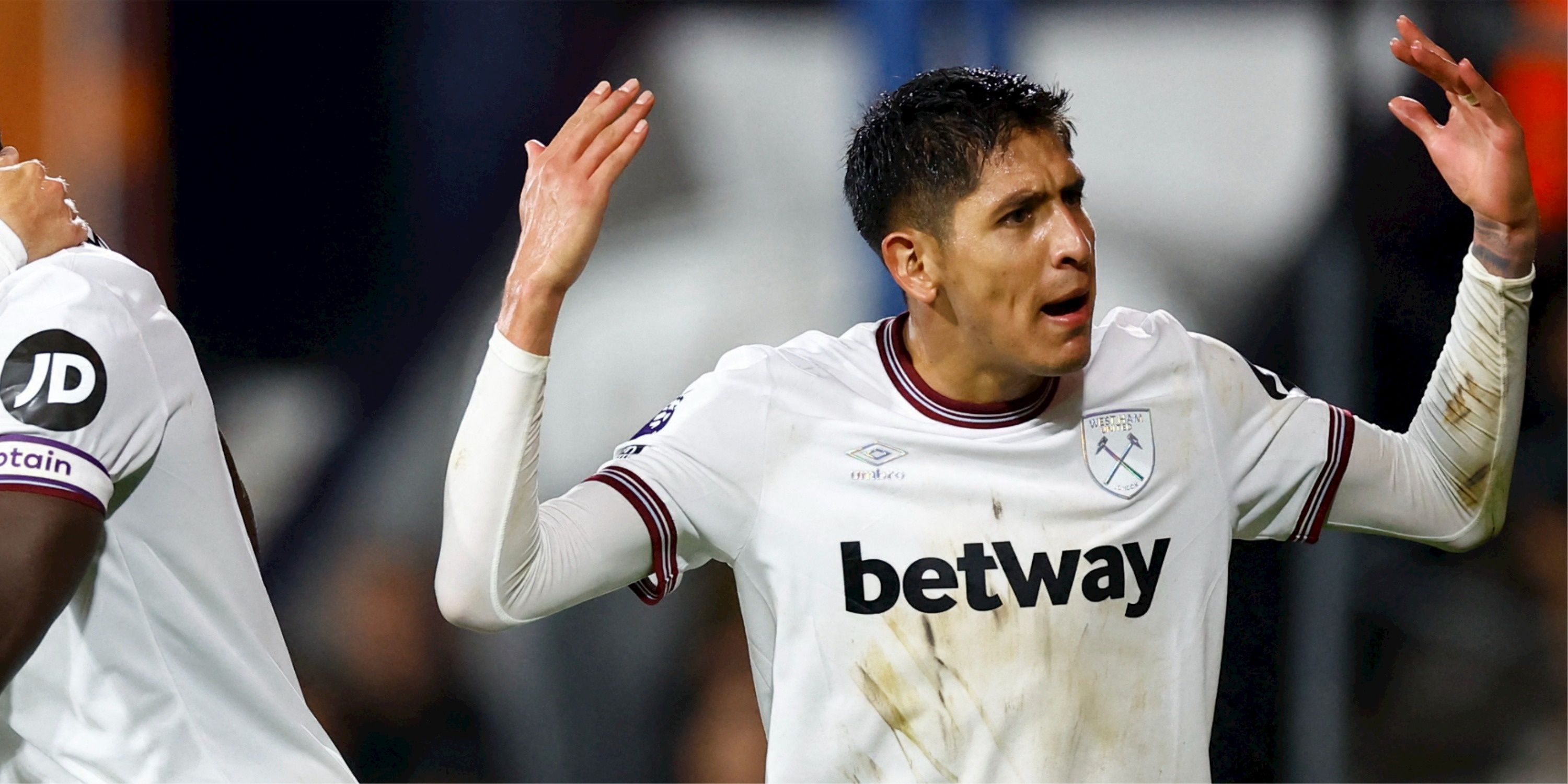 edson-alvarez-west-ham-luton-town-premier-league