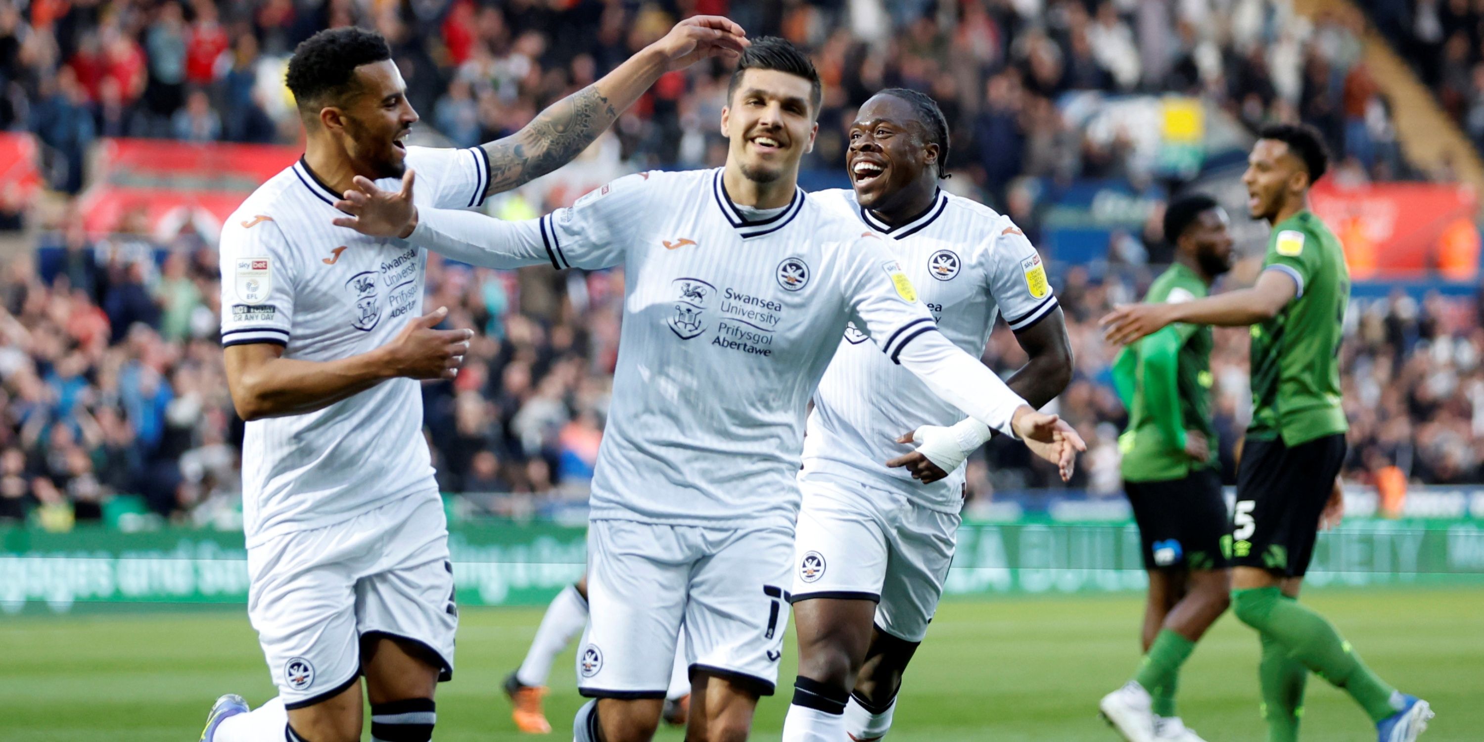 joel-piroe-swansea-city-leeds-united-transfer-farke-patrick-bamford-injury