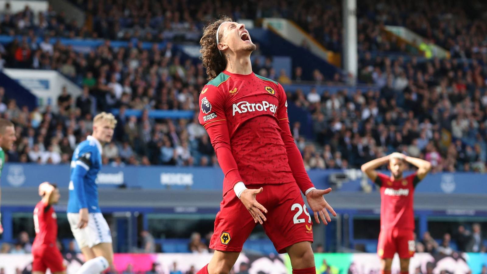 Wolves must unleash dangerous £30k-p/w Fabio Silva upgrade