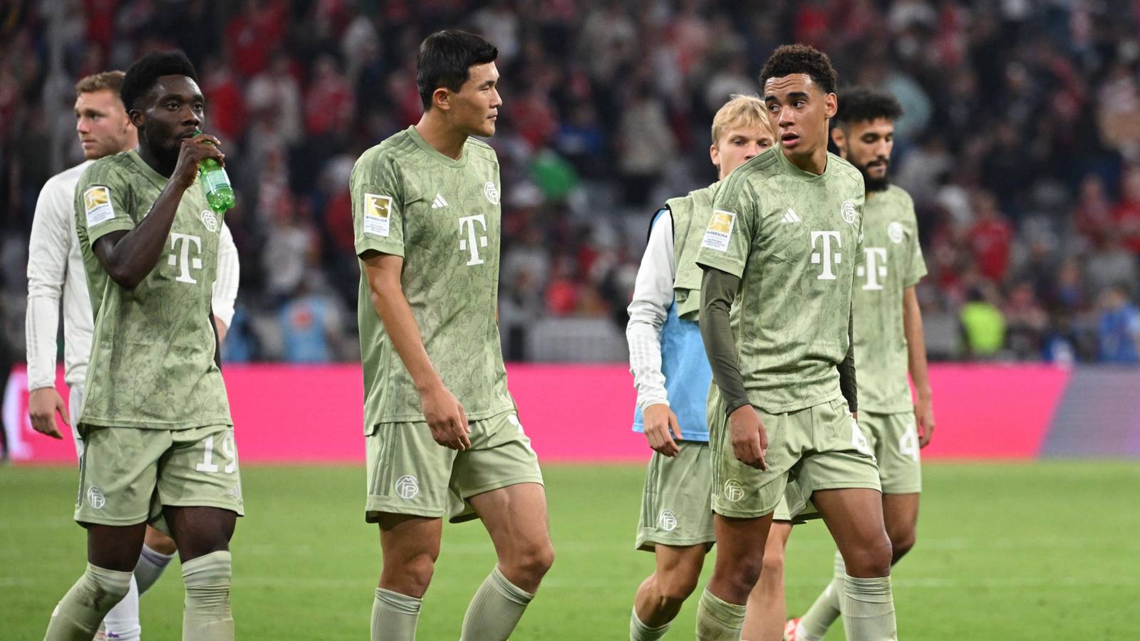 Man Utd make audacious approach to hijack £181,000-p/w Real Madrid target