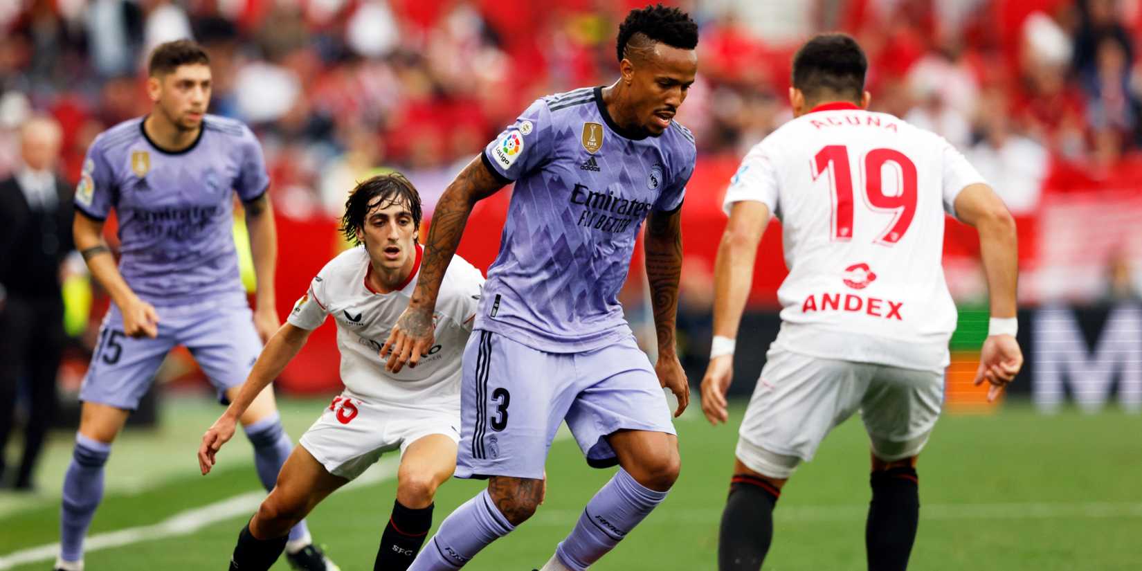 Marcos Acuna challenges Eder Militao 