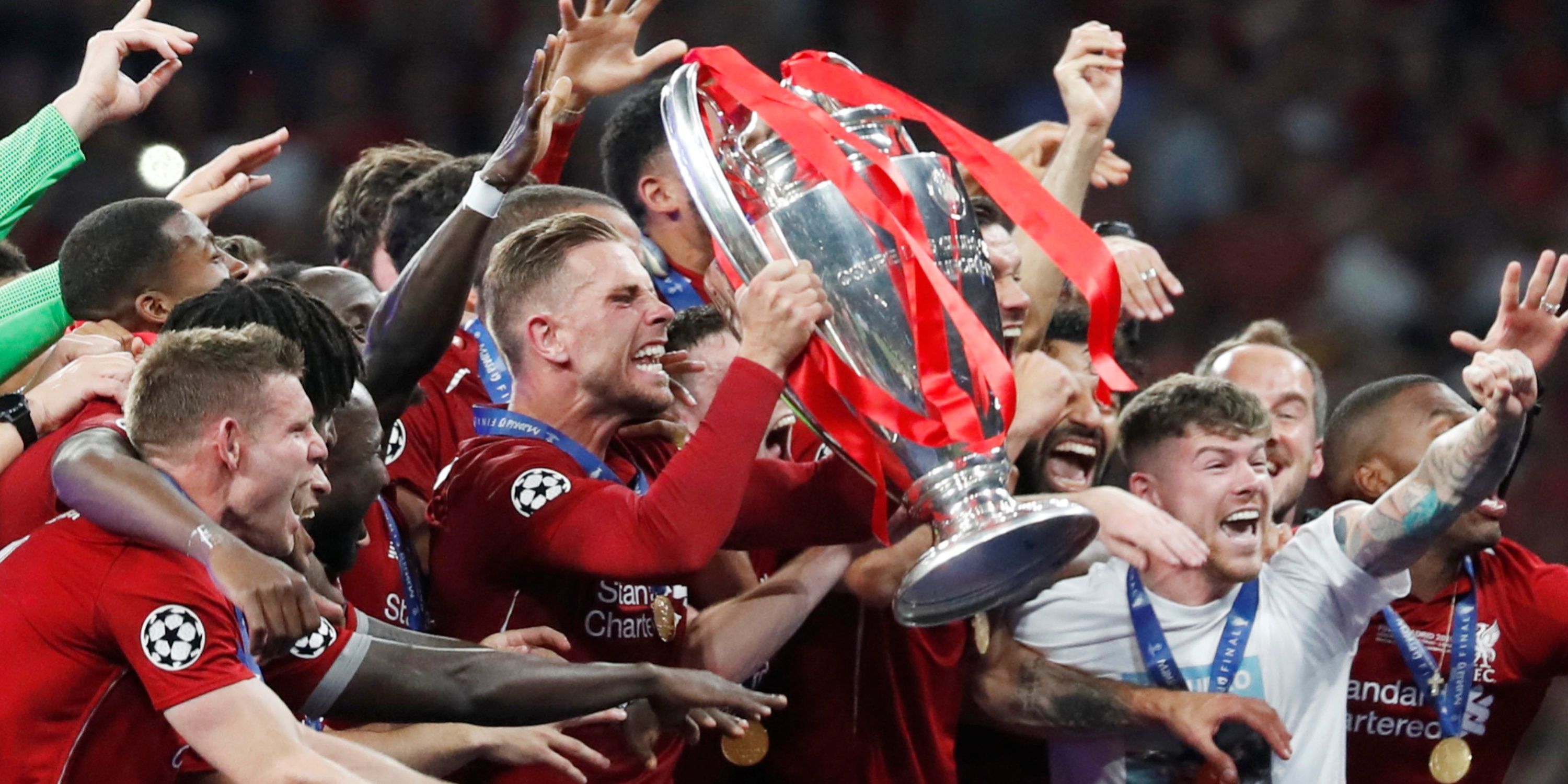 Liverpool-Champions-League-Trophy-Jordan-Henderson