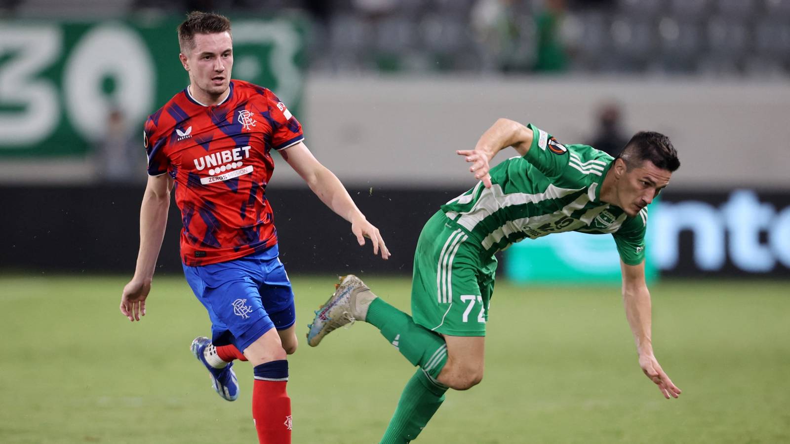 Clement could ditch Wright for Rangers' 5 foot 9 