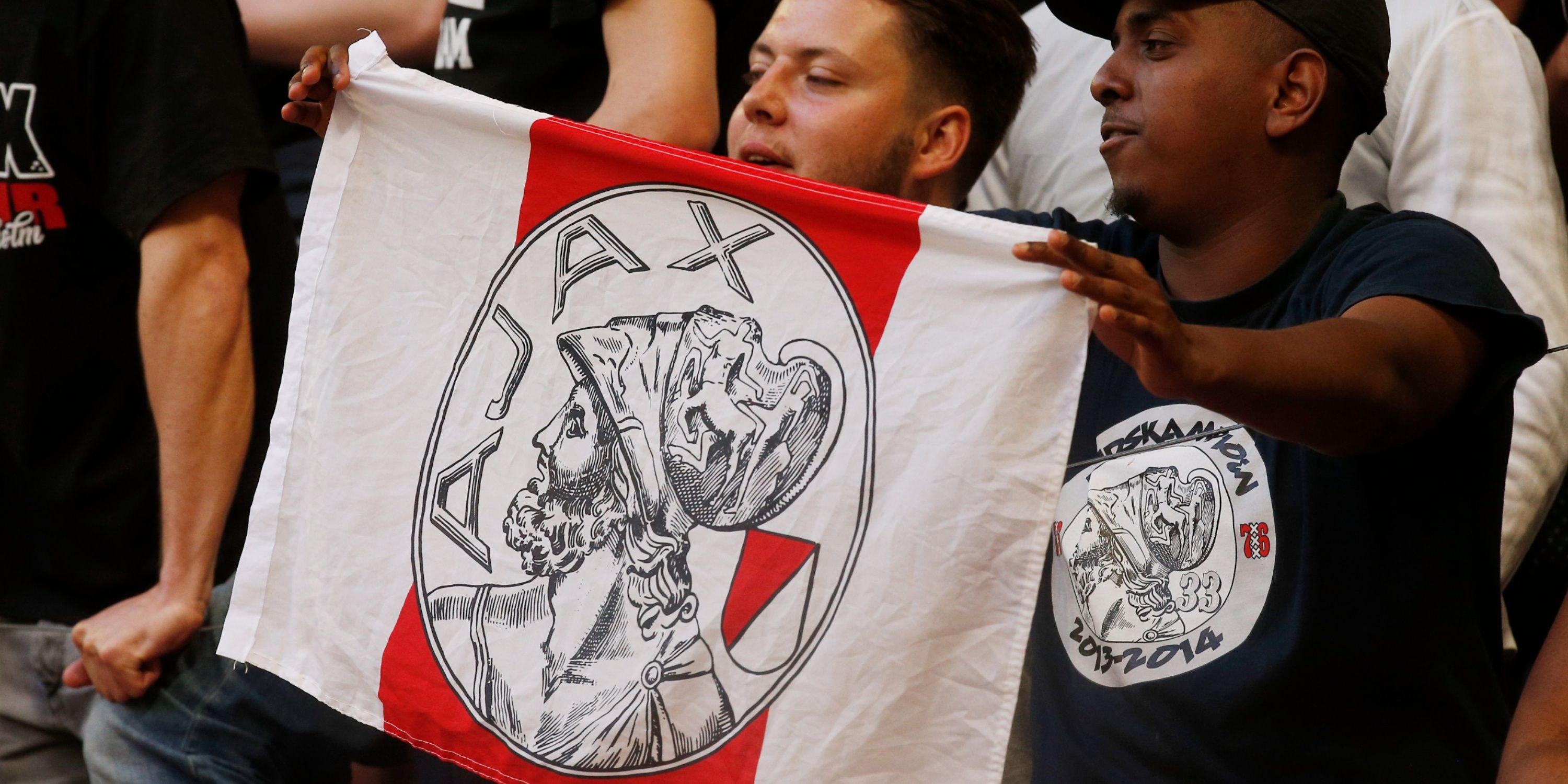Ajax-badge-flag-fans
