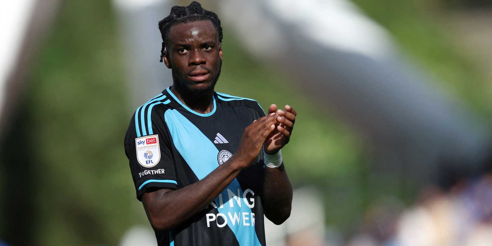 opinião de archie-gray-stephy-mavididi-leeds