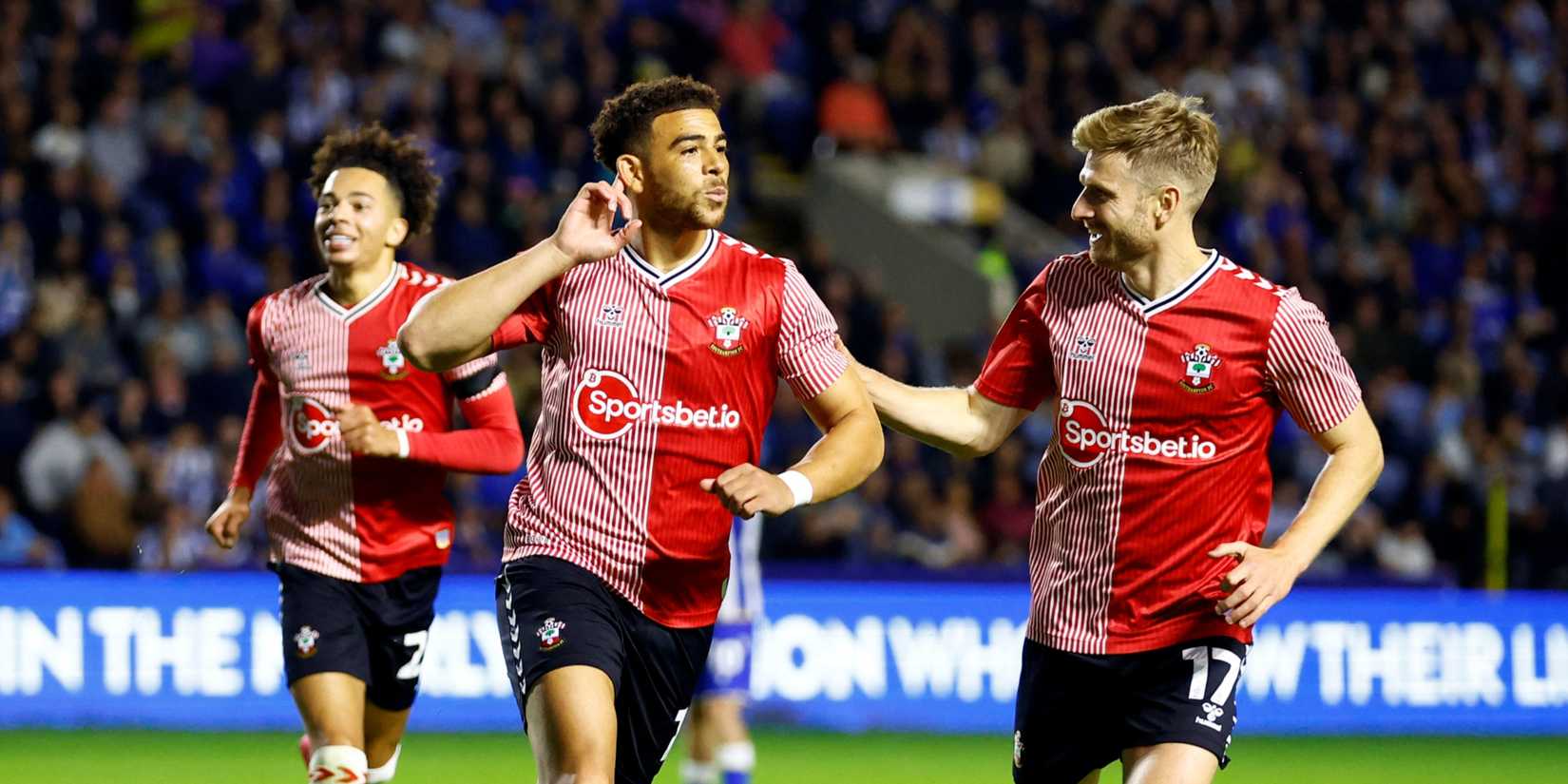 Wolves in advanced talks to sign 