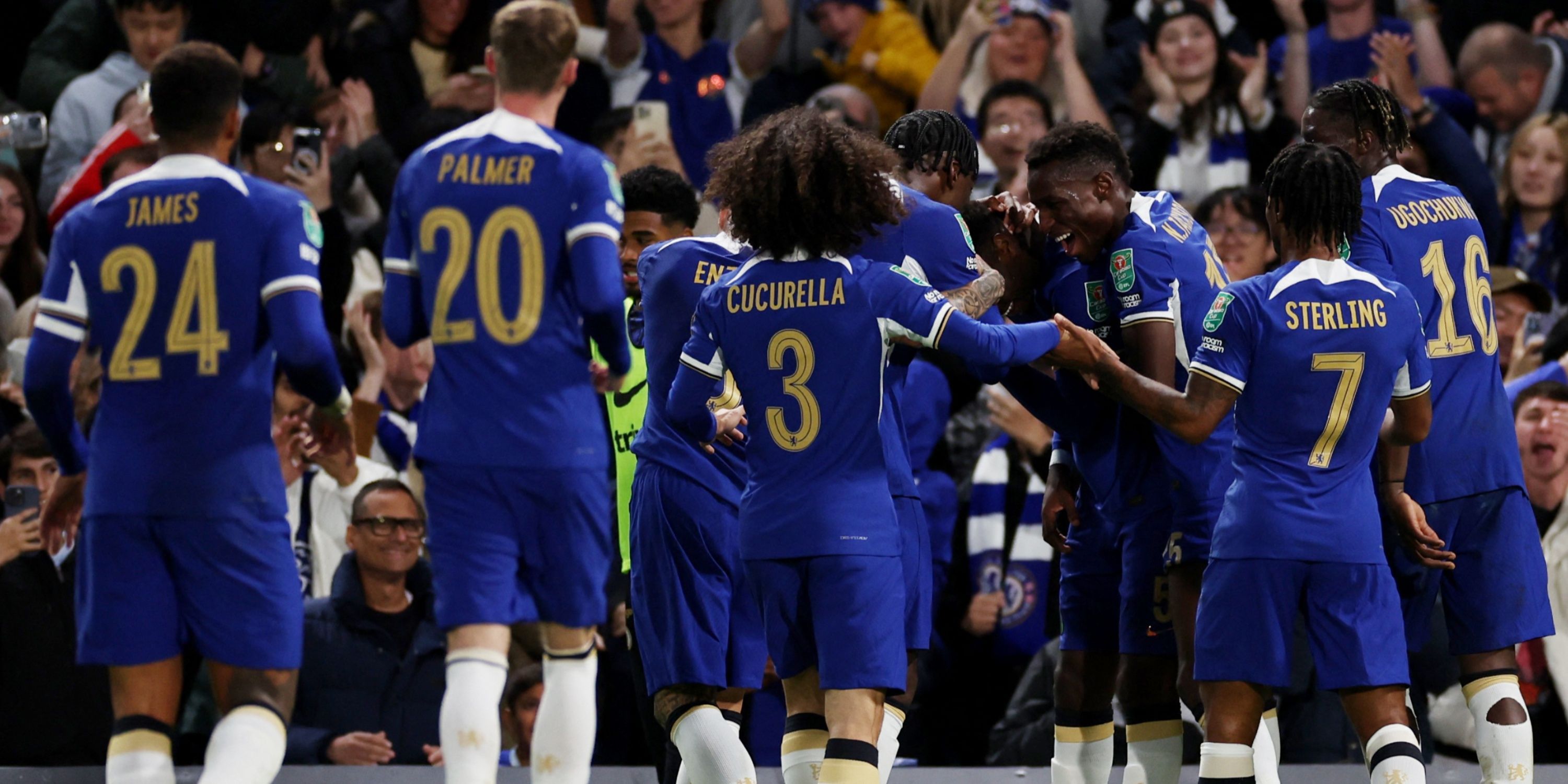 chelsea-players-celebrate