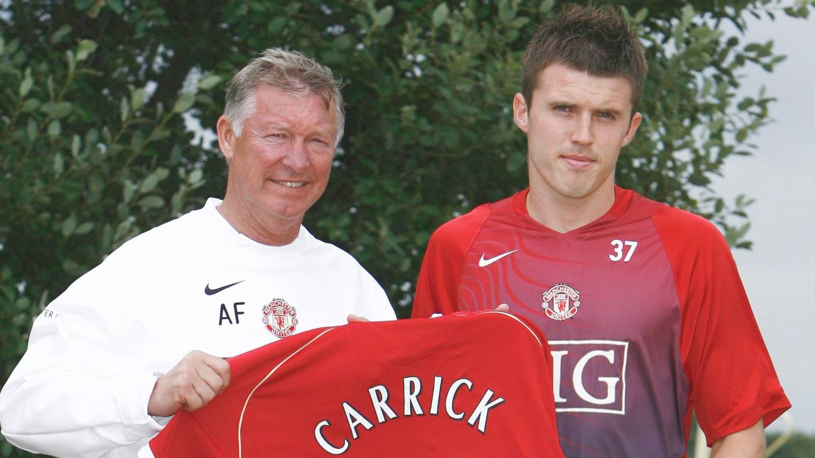 He's just like Carrick: Man Utd making move to sign midfield "animal"