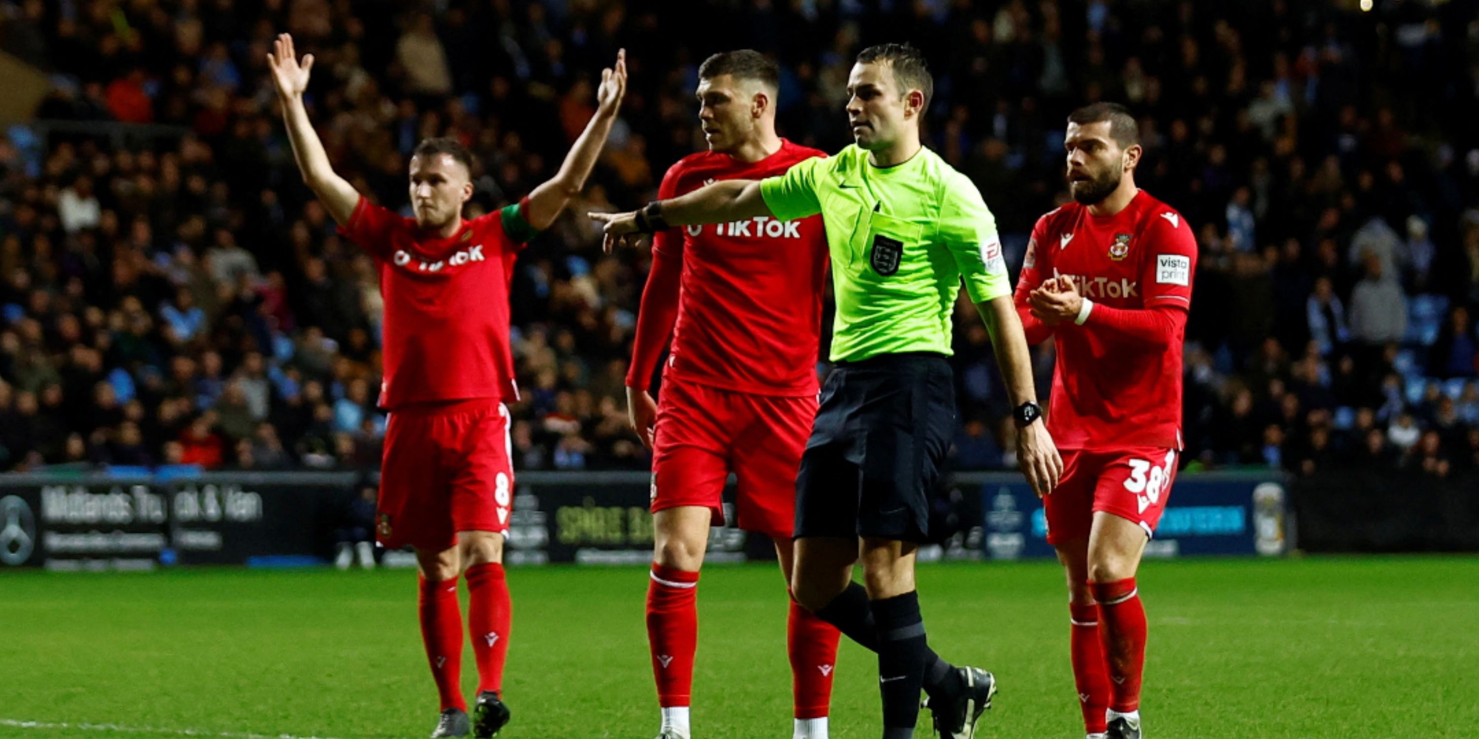 Tom-nield-wasit