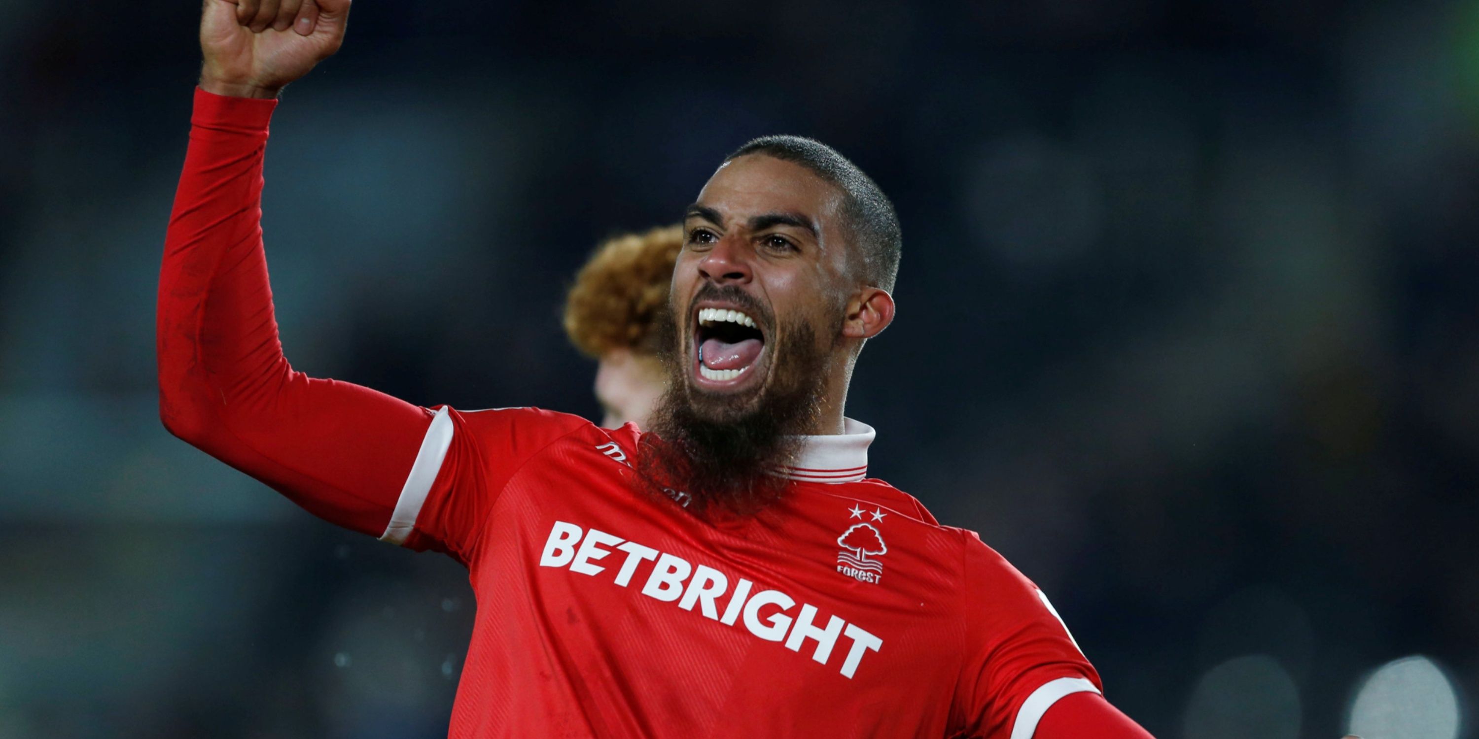 lewis-grabban-nottingham-forest-championship-1