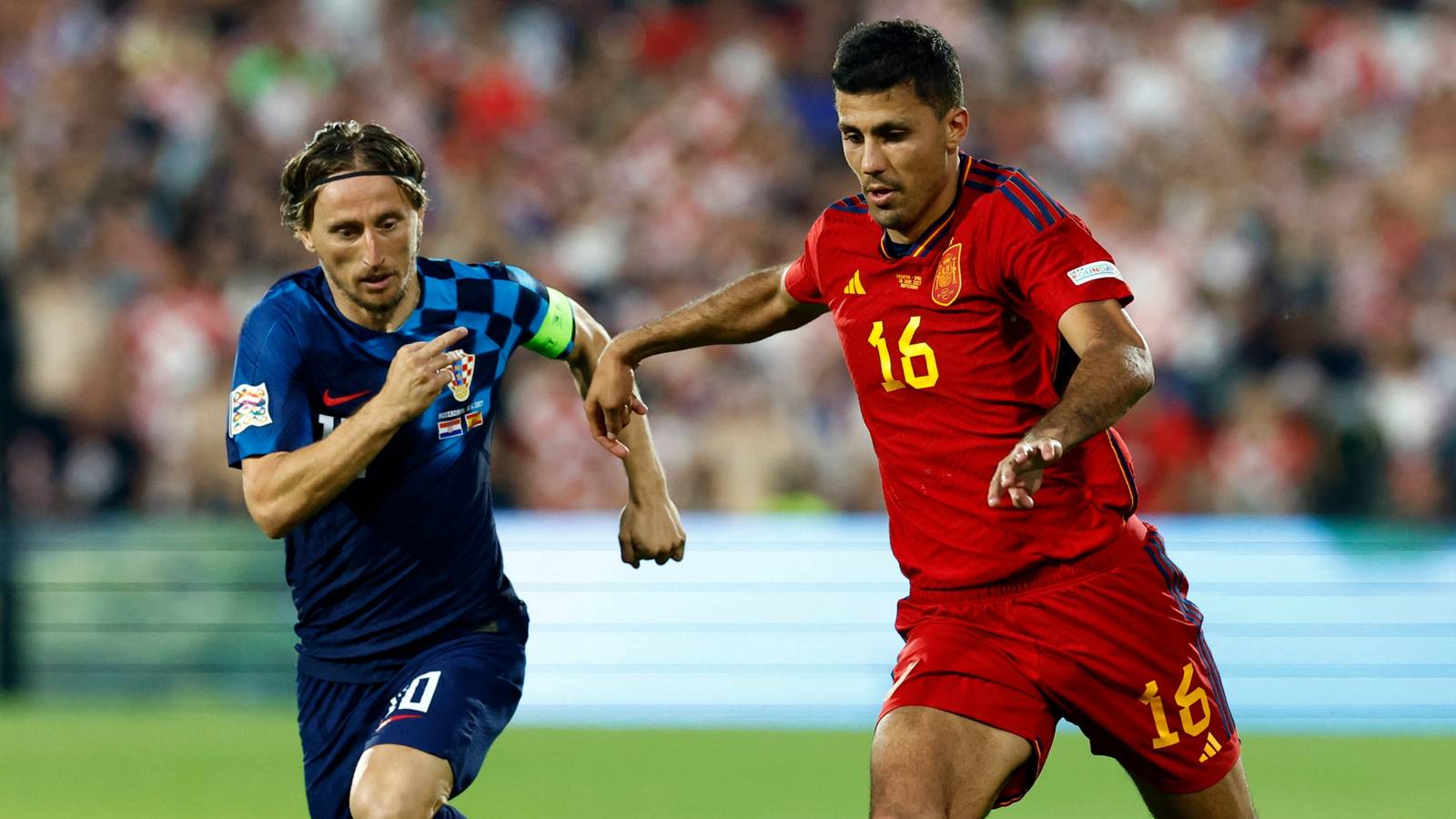 Aston Villa tracking Kamara repeat in £11.5k-p/w gem who plays like Modric