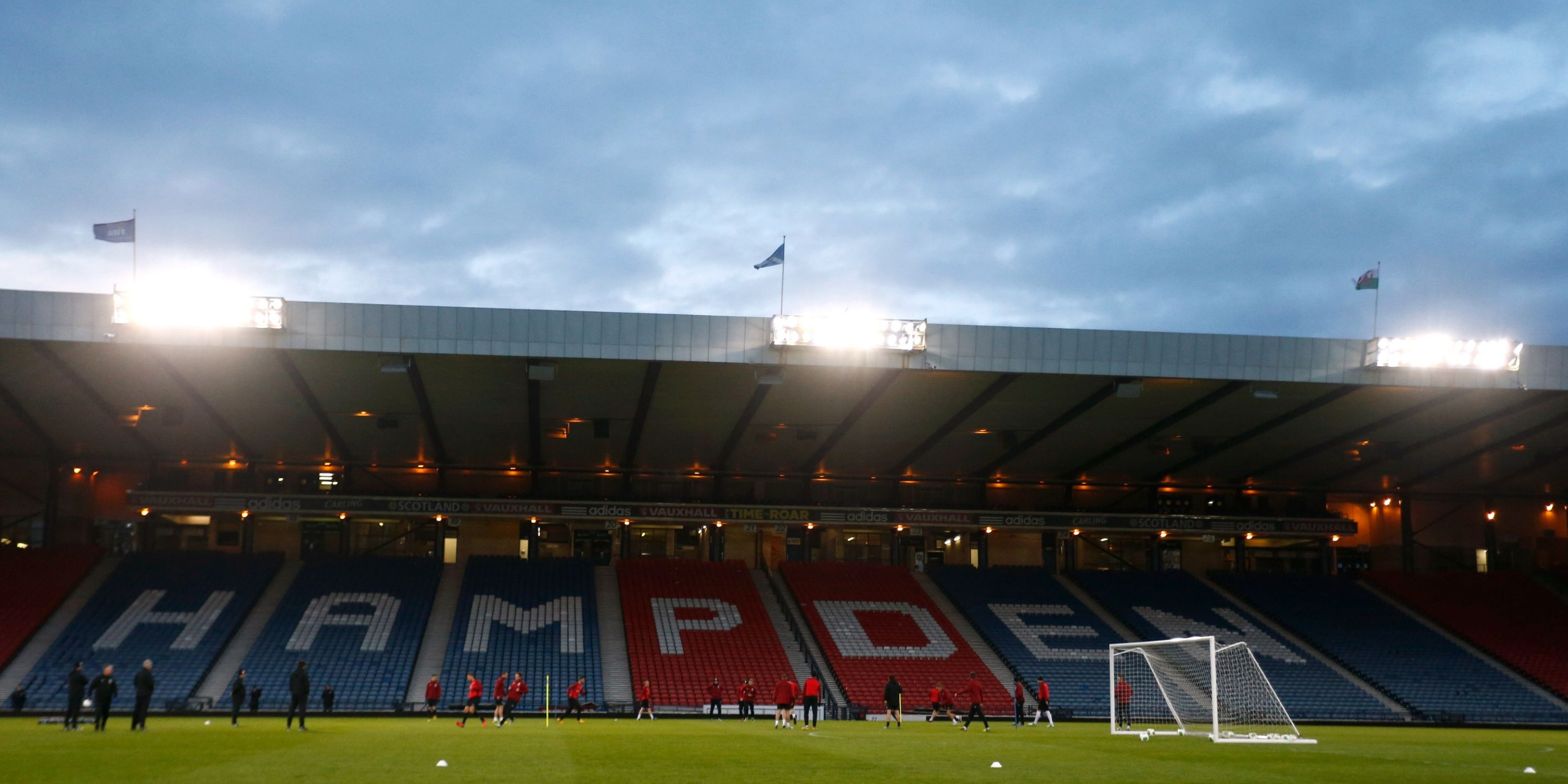 the-10-biggest-football-stadiums-in-the-uk-ranked