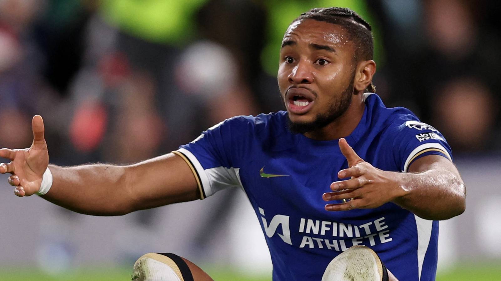 Poch must part ways with Chelsea man who's played less than Nkunku