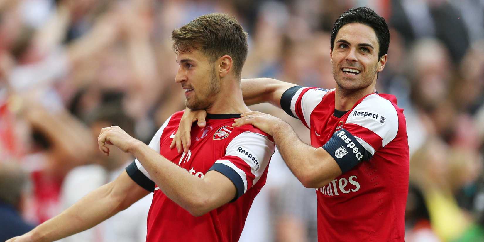 Aaron Ramsey e Mikel Arteta com a FA Cup