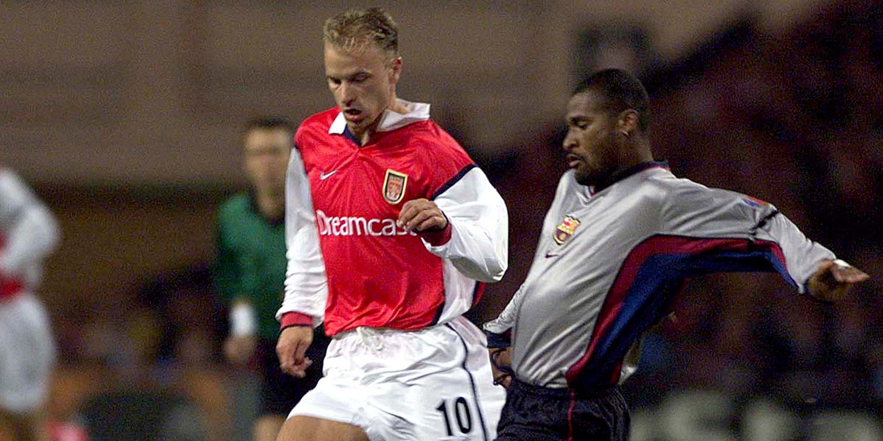 dennis-bergkamp-bogarde-arsenal-champions-league