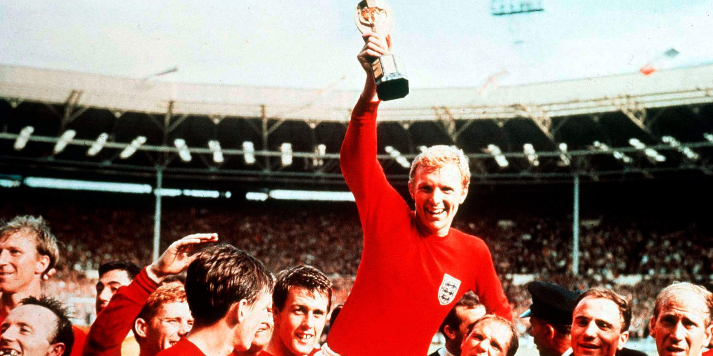 The 10 best English football players ever - ranked (2024)