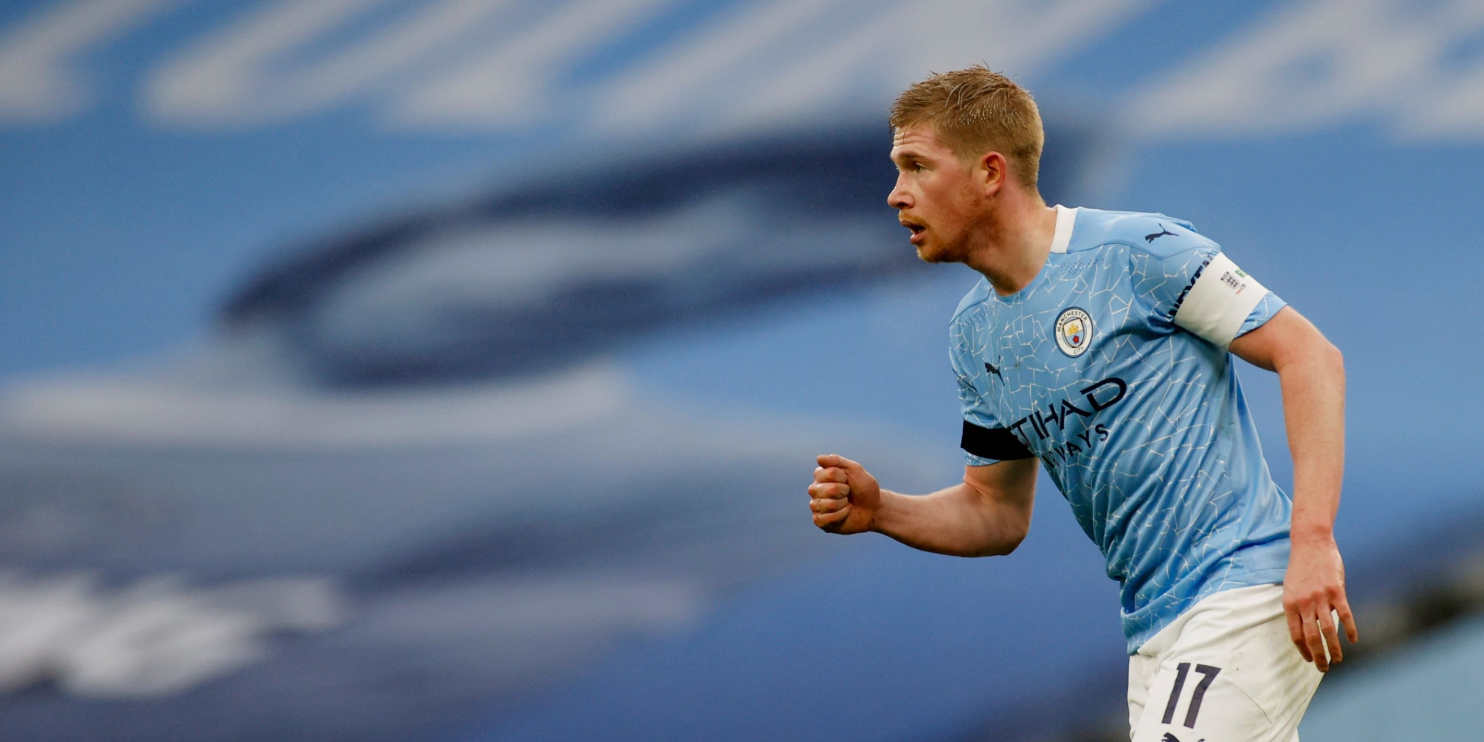 kevin-de-bruyne-2020-2021-pfa-sweats