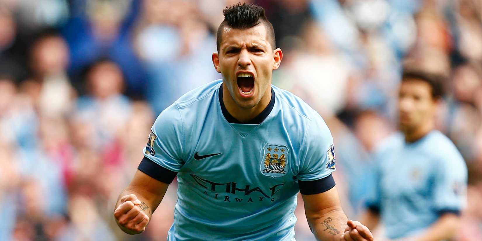 Sergio Agüero com a Chuteira de Ouro da Premier League.