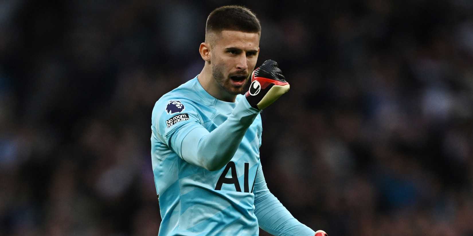 Tottenham Hotspur goalkeeper Guglielmo Vicario-2