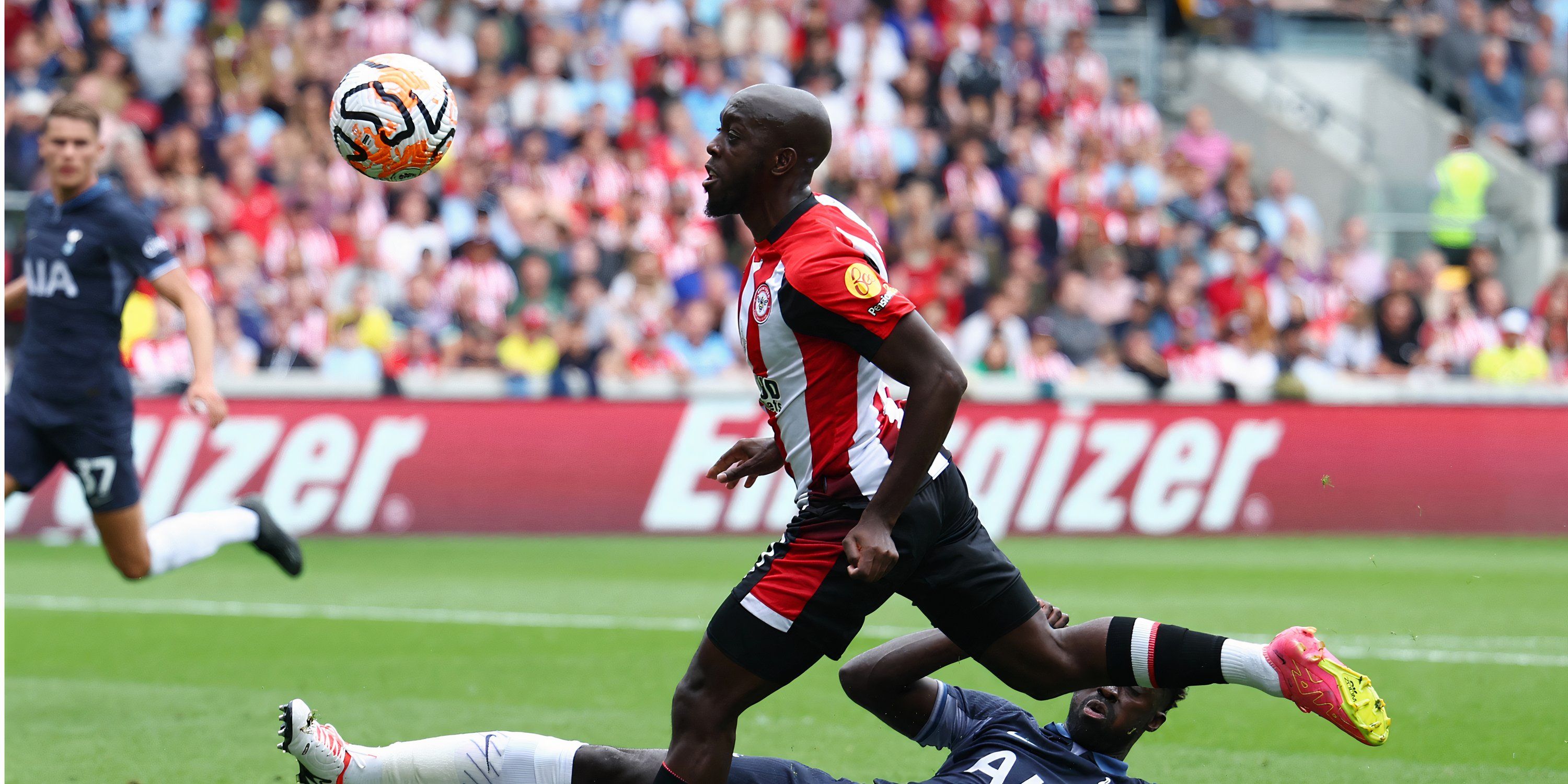 Yoane Wissa in action for Brentford