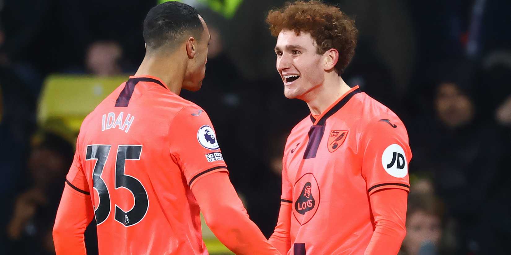 Джош Сарджент в форме Норвич Сити